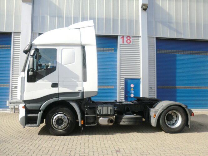 Stralis 440S45T/P 4x2 Stralis 440S45T/P 4x2 - Cap tractor: Foto 3 Stralis 440S45T/P 4x2 Stralis 440S45T/P 4x2 - Cap tractor: Foto 3