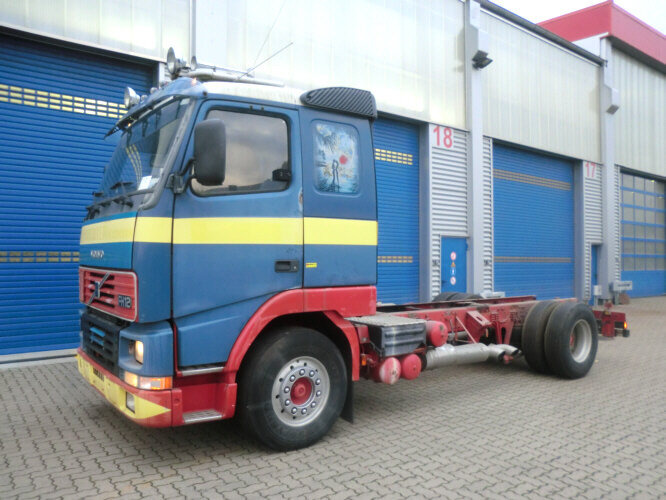 FH New 12-420 4x2 - Camion şasiu: Foto 1 FH New 12-420 4x2 - Camion şasiu: Foto 1