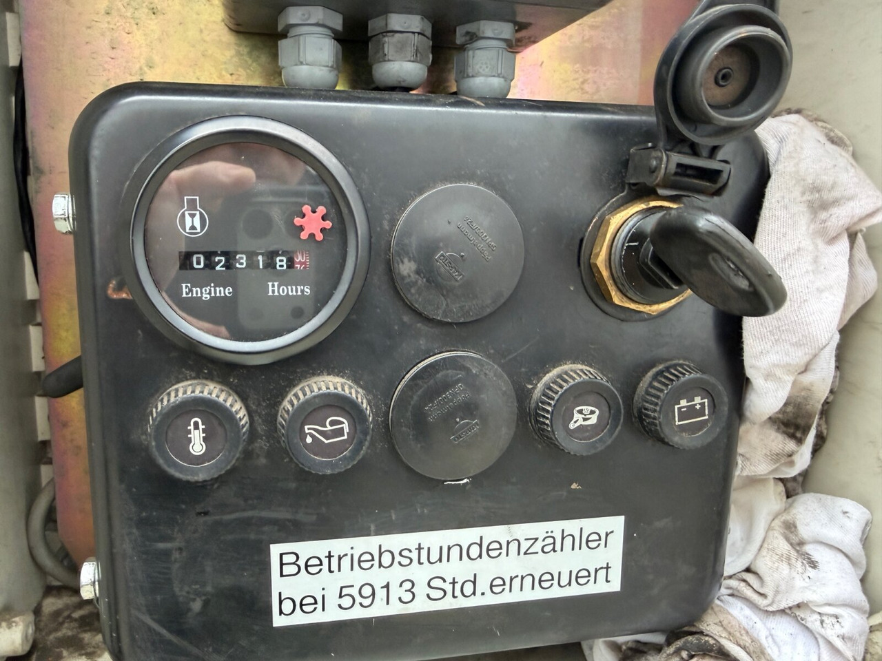 Faehndrich AG TKS-Z13 Asphaltkocher Faehndrich AG TKS-Z13 Asphaltkocher - Gudronator: Foto 2 Faehndrich AG TKS-Z13 Asphaltkocher Faehndrich AG TKS-Z13 Asphaltkocher - Gudronator: Foto 2