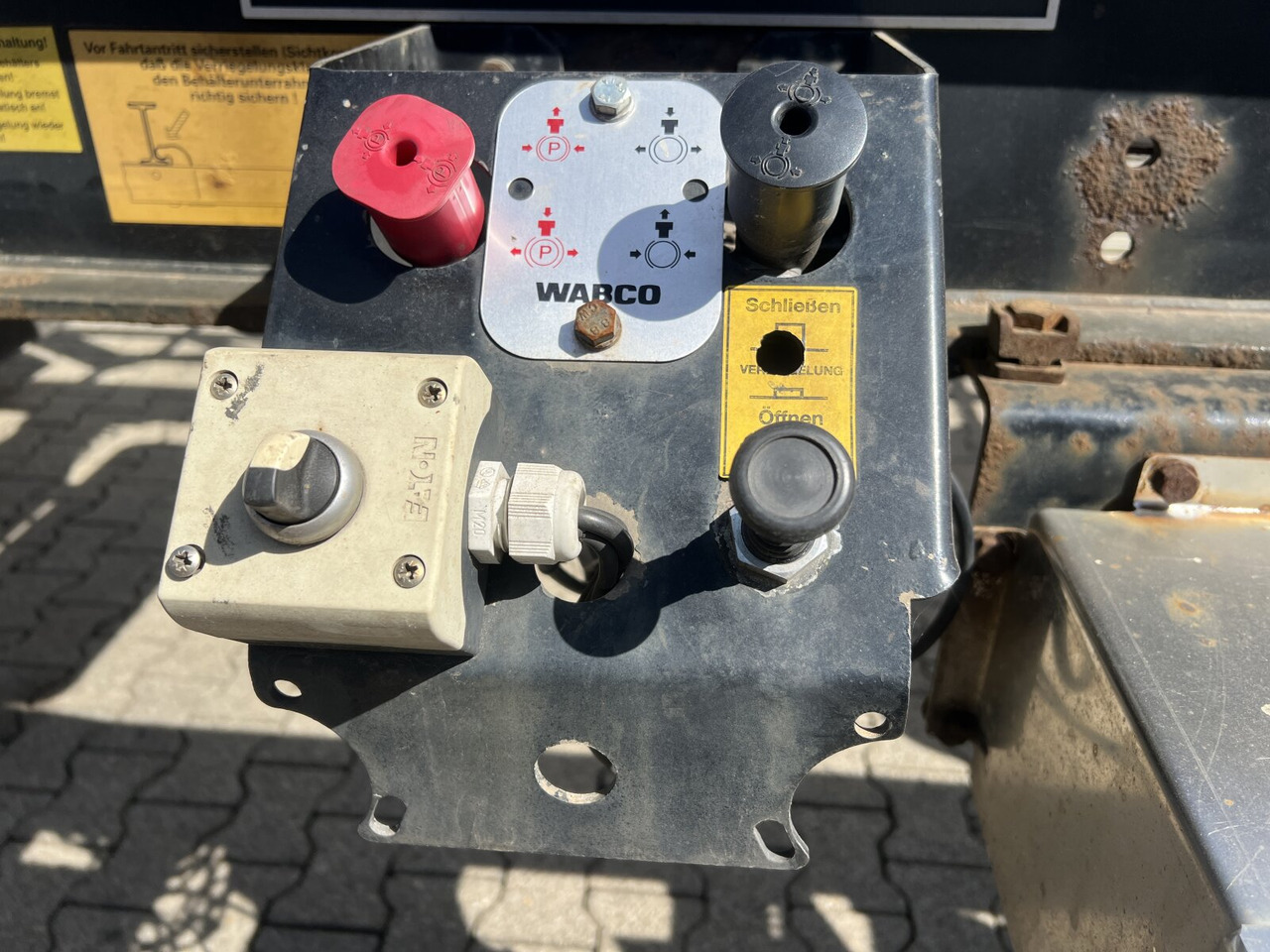 HSA 18.65 Schlittenabroller HUEFFERMANN HSA 18.65 Schlittenabroller - Remorcă abroll/ Skiploader: Foto 2 HSA 18.65 Schlittenabroller HUEFFERMANN HSA 18.65 Schlittenabroller - Remorcă abroll/ Skiploader: Foto 2