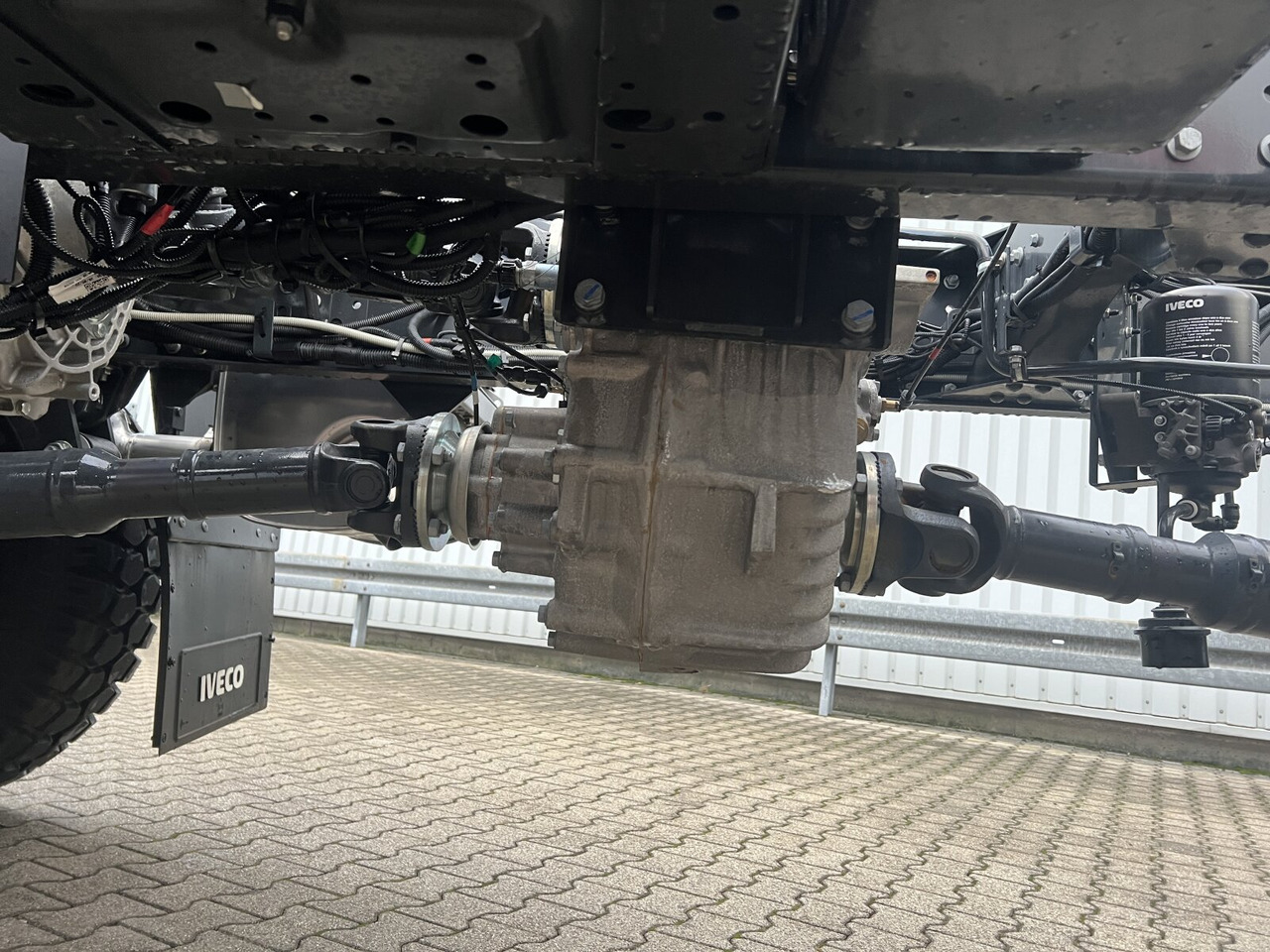 Iveco EuroCargo ML150E24 WS 4x4 EuroCargo ML150E24 WS 4x4, Euro3, mehrfach Vorhanden! - Camion şasiu: Foto 2 Iveco EuroCargo ML150E24 WS 4x4 EuroCargo ML150E24 WS 4x4, Euro3, mehrfach Vorhanden! - Camion şasiu: Foto 2