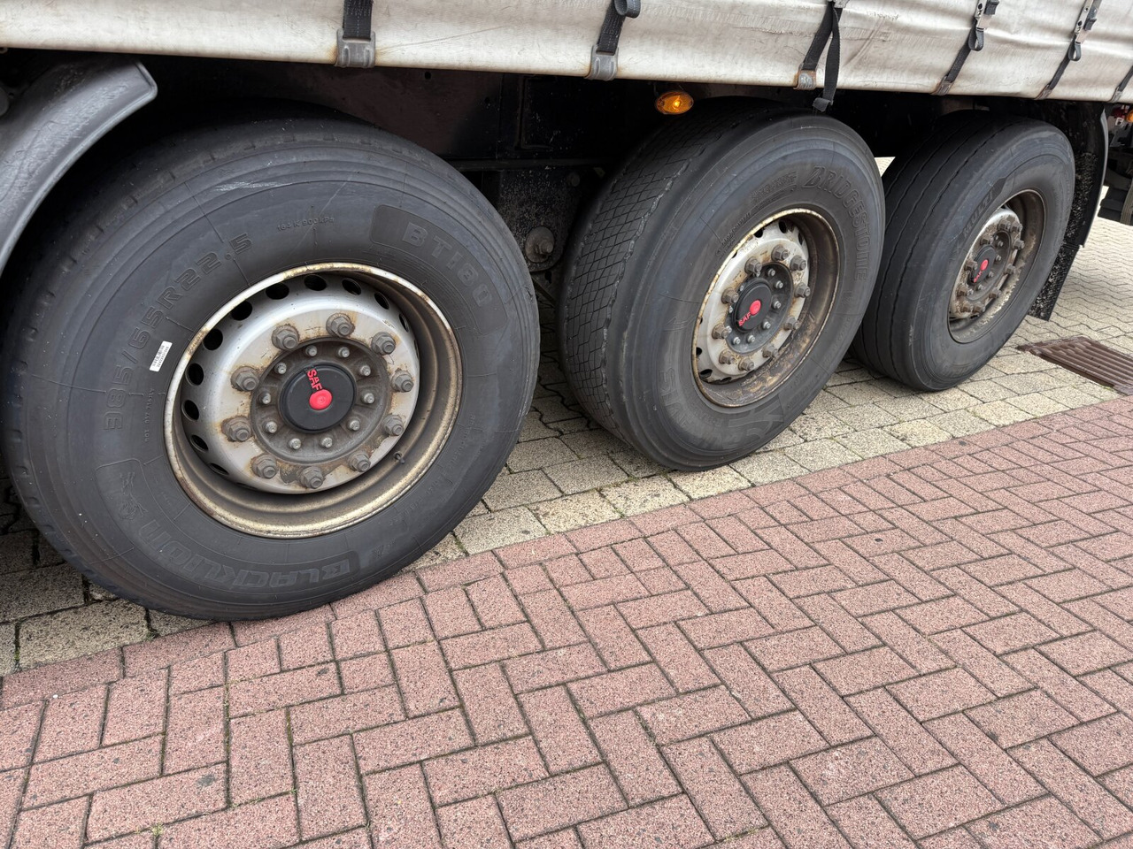 Kögel SN 24-1 SN 24-1, Liftachse, Edscha - Semiremorcă platformă: Foto 4 Kögel SN 24-1 SN 24-1, Liftachse, Edscha - Semiremorcă platformă: Foto 4