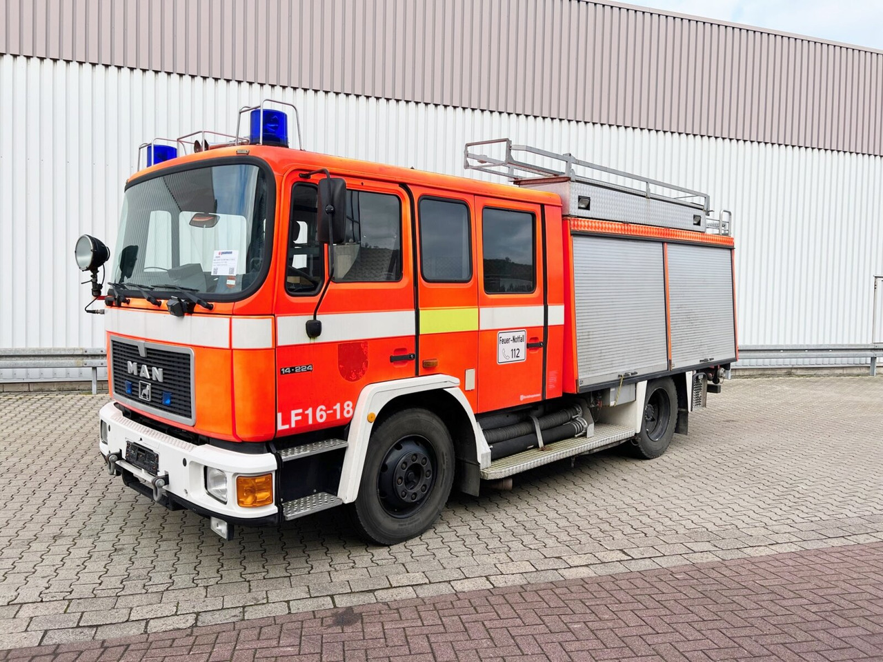 MAN 14.224 F 4x2 BB Doka, LF 16/18 14.224 F 4x2 BB Doka, LF 16/18 - Autospeciala de stins incendii: Foto 1 MAN 14.224 F 4x2 BB Doka, LF 16/18 14.224 F 4x2 BB Doka, LF 16/18 - Autospeciala de stins incendii: Foto 1