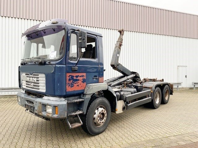 MAN T40 26.364/414 6x4, 6-Zylinder T40 26.364/414 6x4, 6-Zylinder - Camion cu cârlig: Foto 1 MAN T40 26.364/414 6x4, 6-Zylinder T40 26.364/414 6x4, 6-Zylinder - Camion cu cârlig: Foto 1