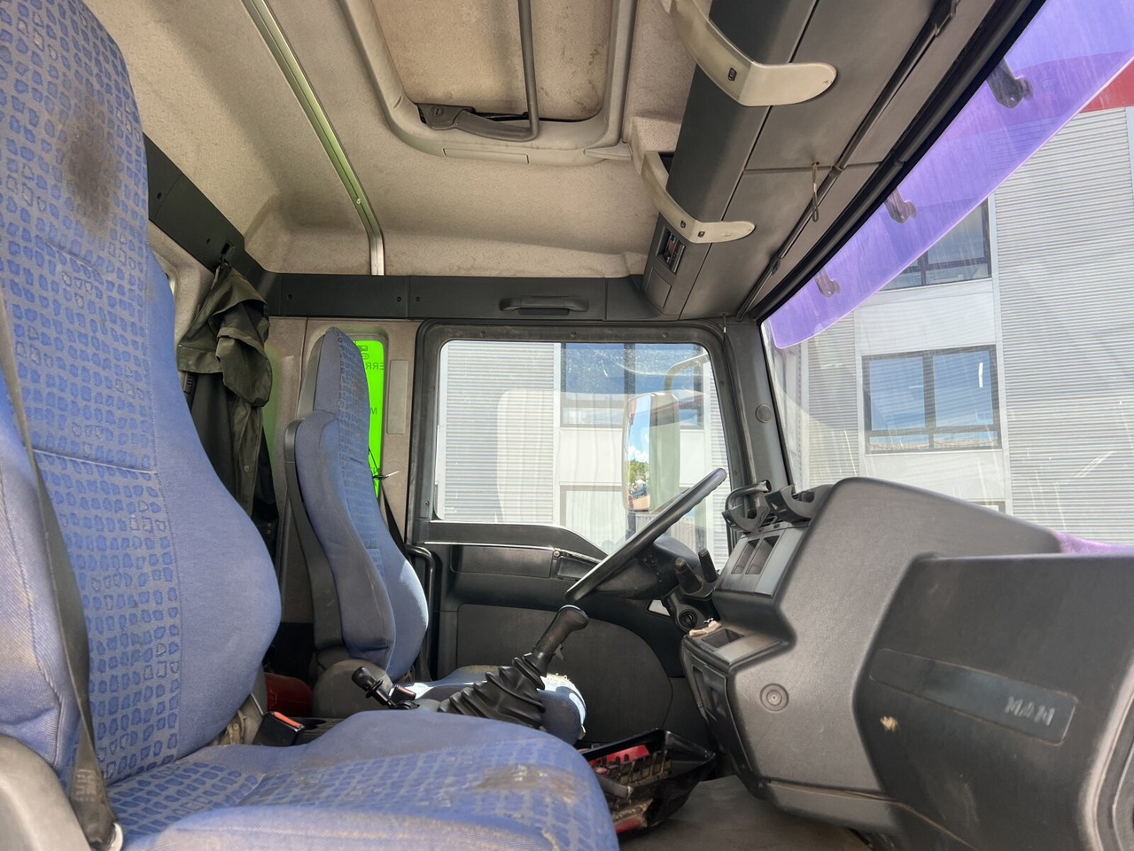 MAN TGA 26.363/410 6x4 BB TGA 26.363/410 6x4 BB, 2-S-Alukipper - Camion basculantă, Camion cu macara: Foto 3 MAN TGA 26.363/410 6x4 BB TGA 26.363/410 6x4 BB, 2-S-Alukipper - Camion basculantă, Camion cu macara: Foto 3