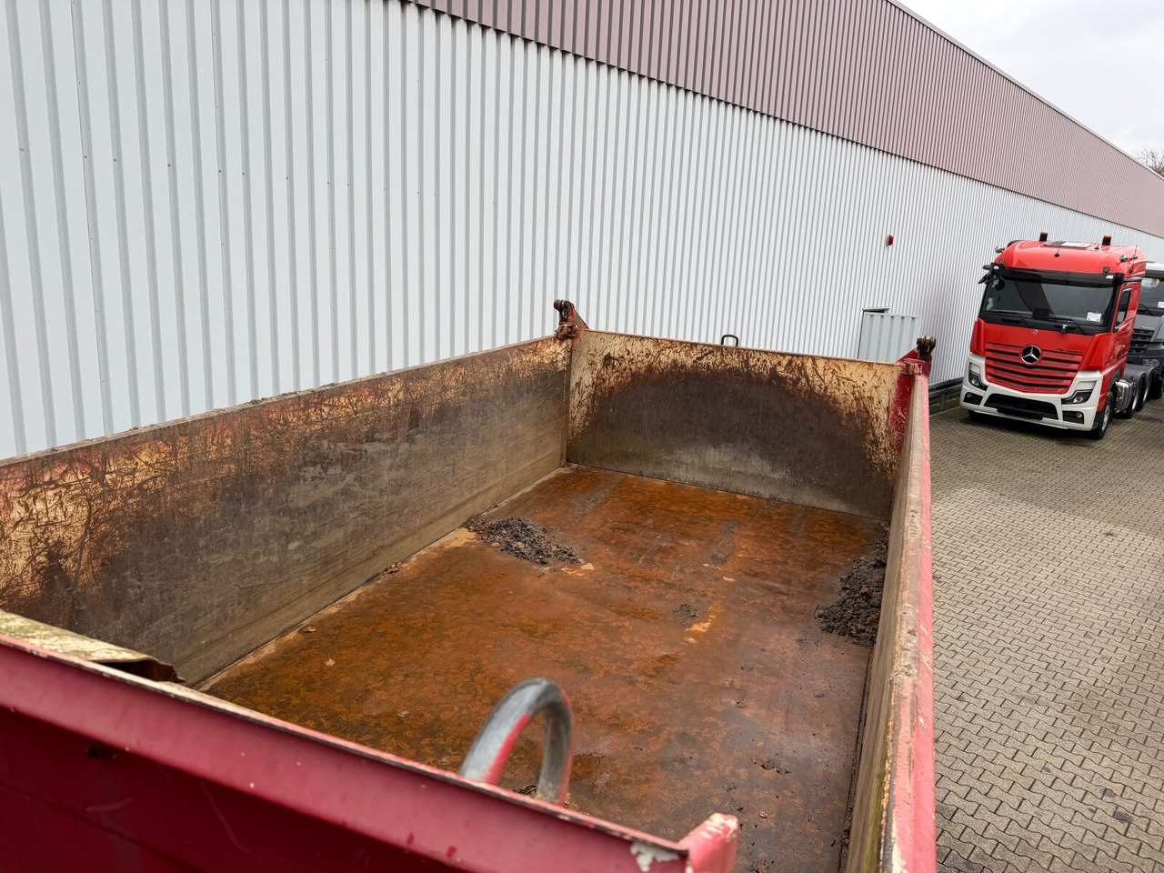 MAN TGA 26.400 6x6 BB TGA 26.400 6x6 BB, Winterdienstausstattung - Camion basculantă: Foto 3 MAN TGA 26.400 6x6 BB TGA 26.400 6x6 BB, Winterdienstausstattung - Camion basculantă: Foto 3