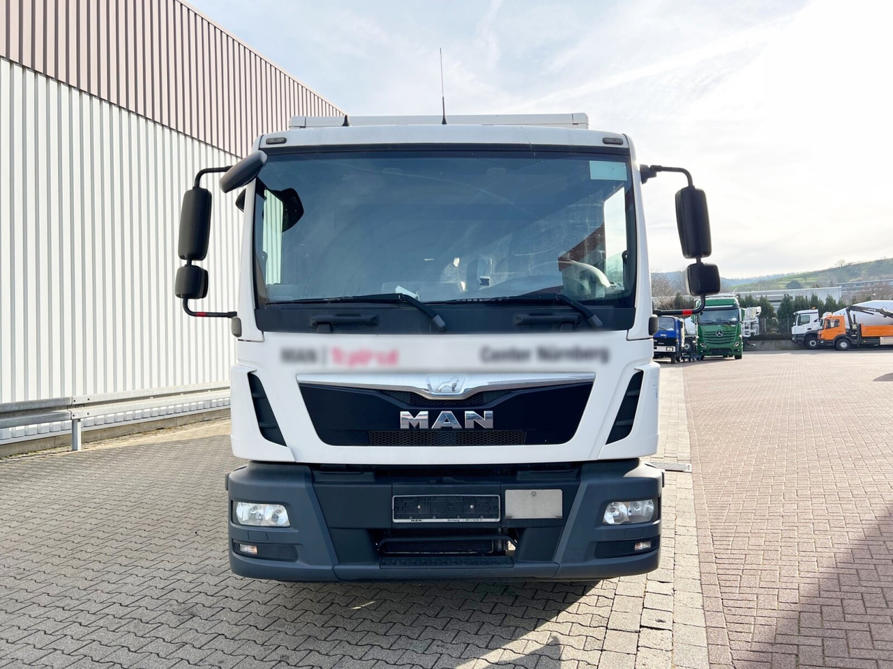 Camion furgon MAN TGL 12.220 4X2 BL TGL 12.220 4X2 BL mit Dhollandia LBW: Foto 8