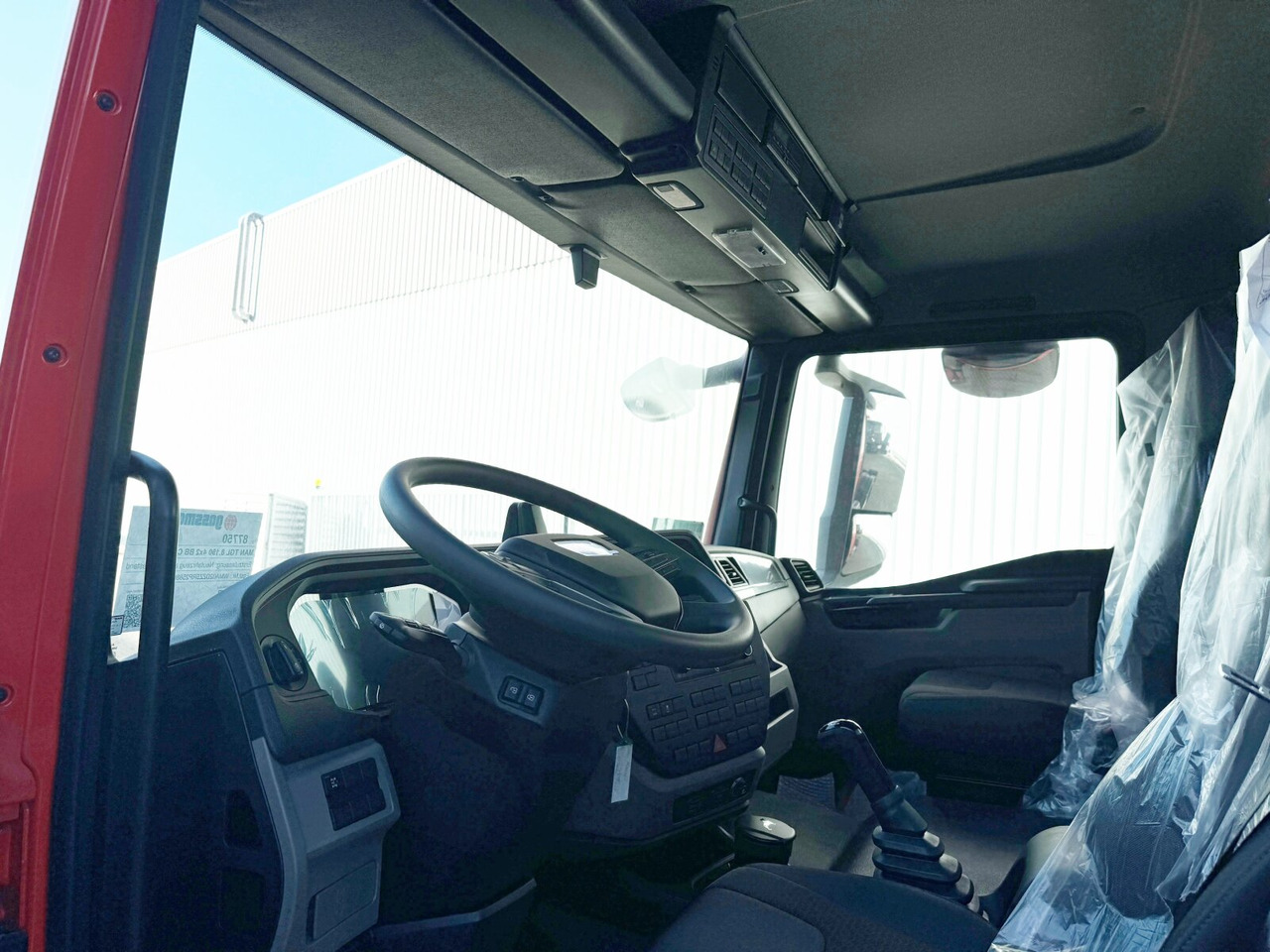 Interior photo 1: Camion şasiu nou MAN TGL 8.190 4x2 BB CH TGL 8.190 4x2 BB CH, Nebenantrieb