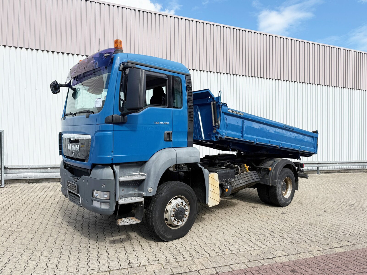 MAN TGS 18.360 4x4 BB TGS 18.360 4x4 BB - Camion basculantă: Foto 1 MAN TGS 18.360 4x4 BB TGS 18.360 4x4 BB - Camion basculantă: Foto 1