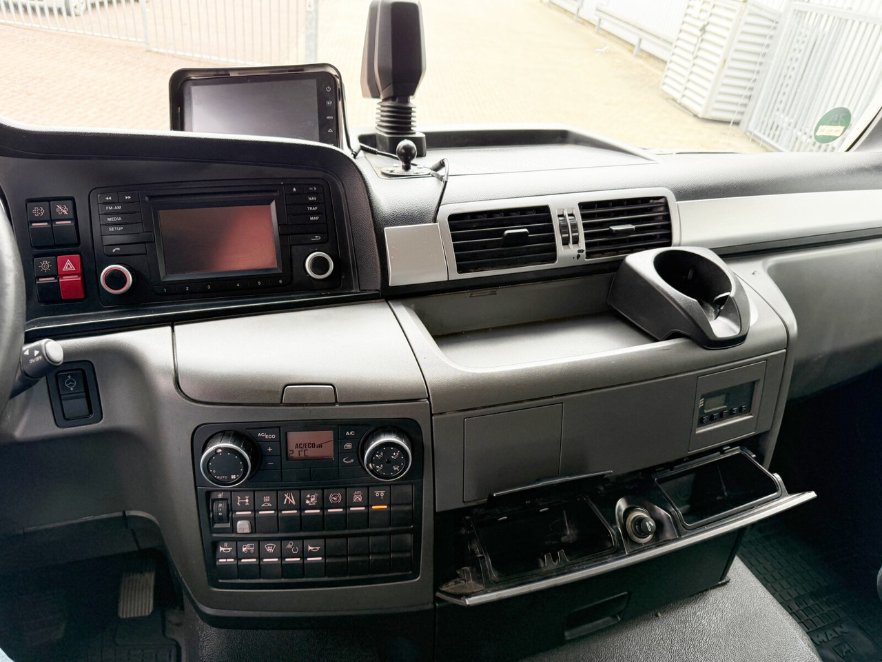 Camion platformă, Camion cu macara MAN TGS 26.400 6x2-4 LL TGS 26.400 6x2-4 LL, Lenk-/Liftachse: Foto 6