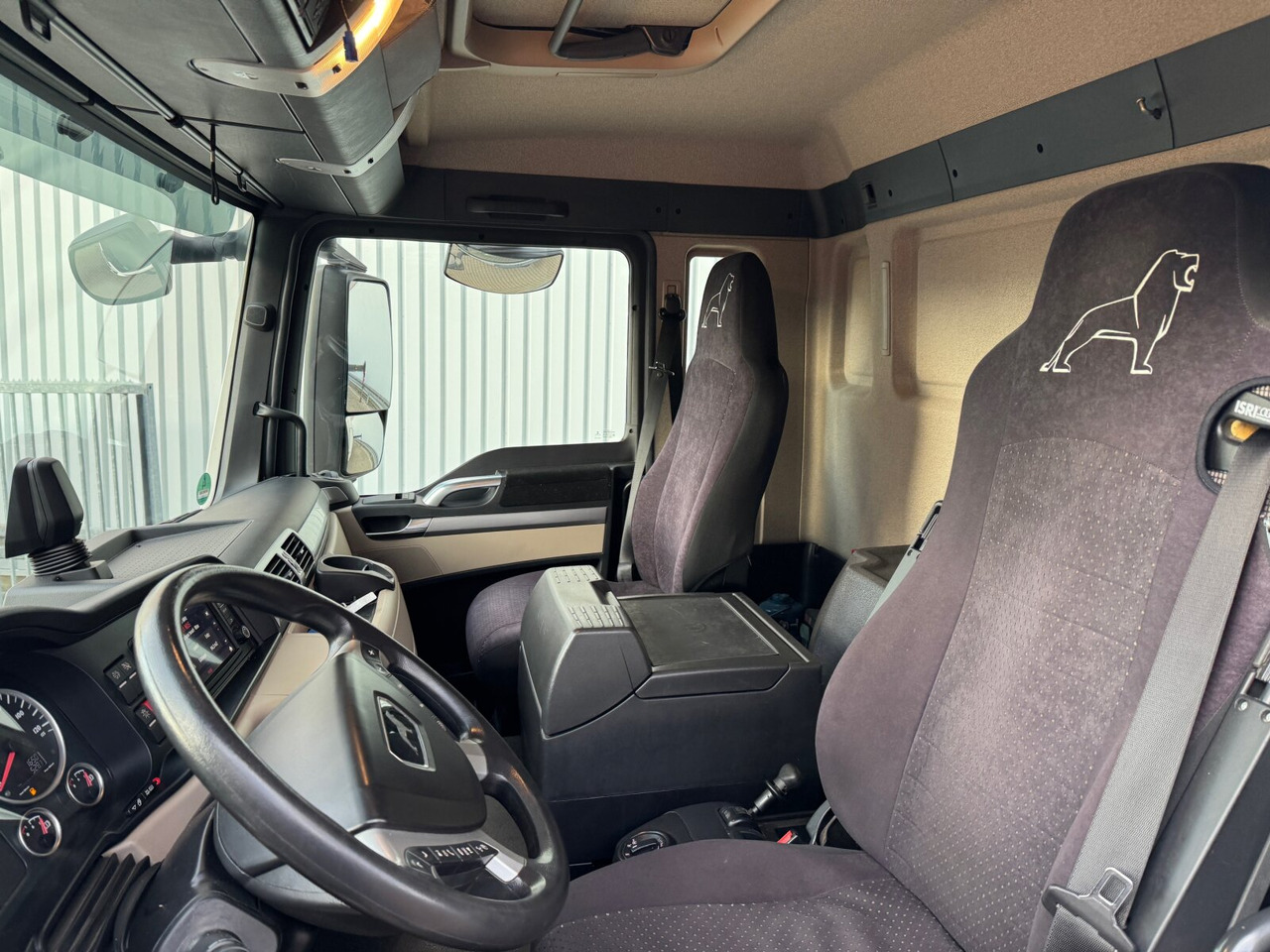 MAN TGS 26.420 6x2-4 LL TGS 26.420 6x2-4 LL, Navi, Lenk-/Liftachse, Heckkran Palfinger PK20.501L TEC - Camion cu macara, Camion platformă: Foto 5 MAN TGS 26.420 6x2-4 LL TGS 26.420 6x2-4 LL, Navi, Lenk-/Liftachse, Heckkran Palfinger PK20.501L TEC - Camion cu macara, Camion platformă: Foto 5