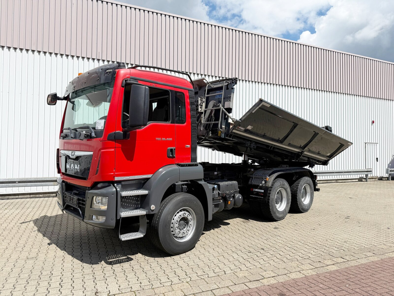 MAN TGS 26.460 6x4 BB TGS 26.460 6x4 BB, Intarder, Bordmatik - Camion basculantă: Foto 1 MAN TGS 26.460 6x4 BB TGS 26.460 6x4 BB, Intarder, Bordmatik - Camion basculantă: Foto 1