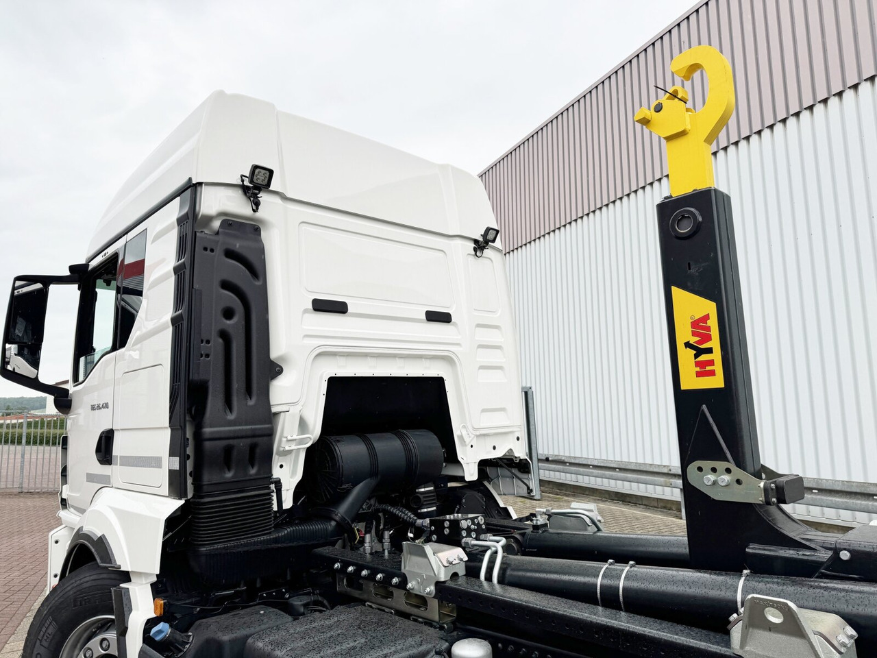 MAN TGS 26.470 6x2-4 LL CH TGS 26.470 6x2-4 LL CH, Retarder, Navi, Lenk-/Liftachse - Camion cu cârlig: Foto 2 MAN TGS 26.470 6x2-4 LL CH TGS 26.470 6x2-4 LL CH, Retarder, Navi, Lenk-/Liftachse - Camion cu cârlig: Foto 2