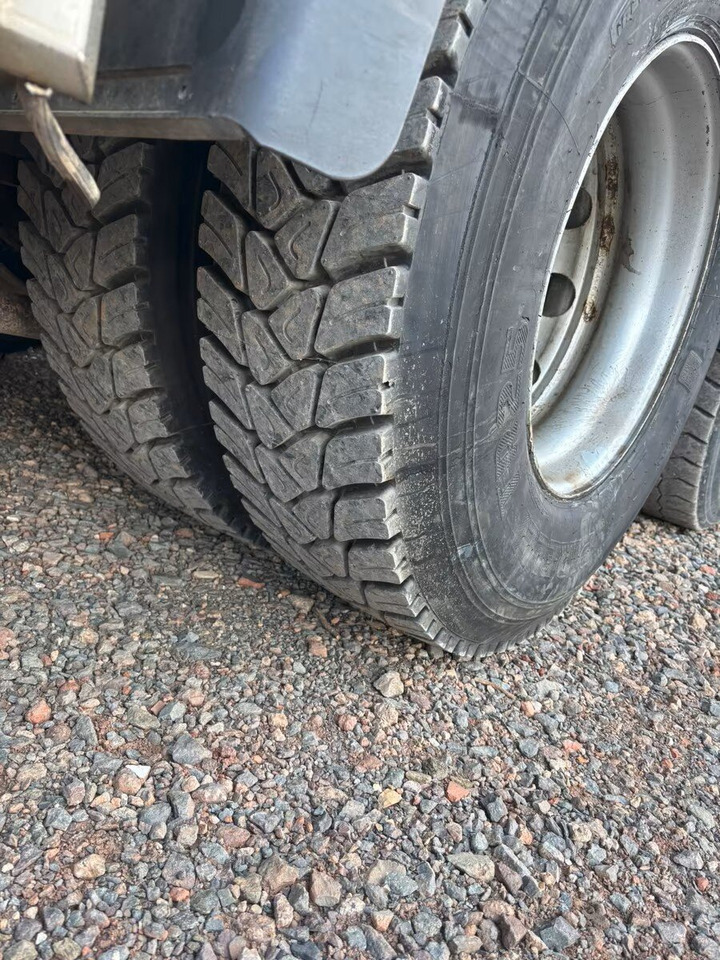 MAN TGS 26.480 6x4/45 BL TGS 26.480 6x4/45 BL, Klima, Intarder, Hyva 20.60 S bis 7 m Container, - Camion cu cârlig: Foto 3 MAN TGS 26.480 6x4/45 BL TGS 26.480 6x4/45 BL, Klima, Intarder, Hyva 20.60 S bis 7 m Container, - Camion cu cârlig: Foto 3