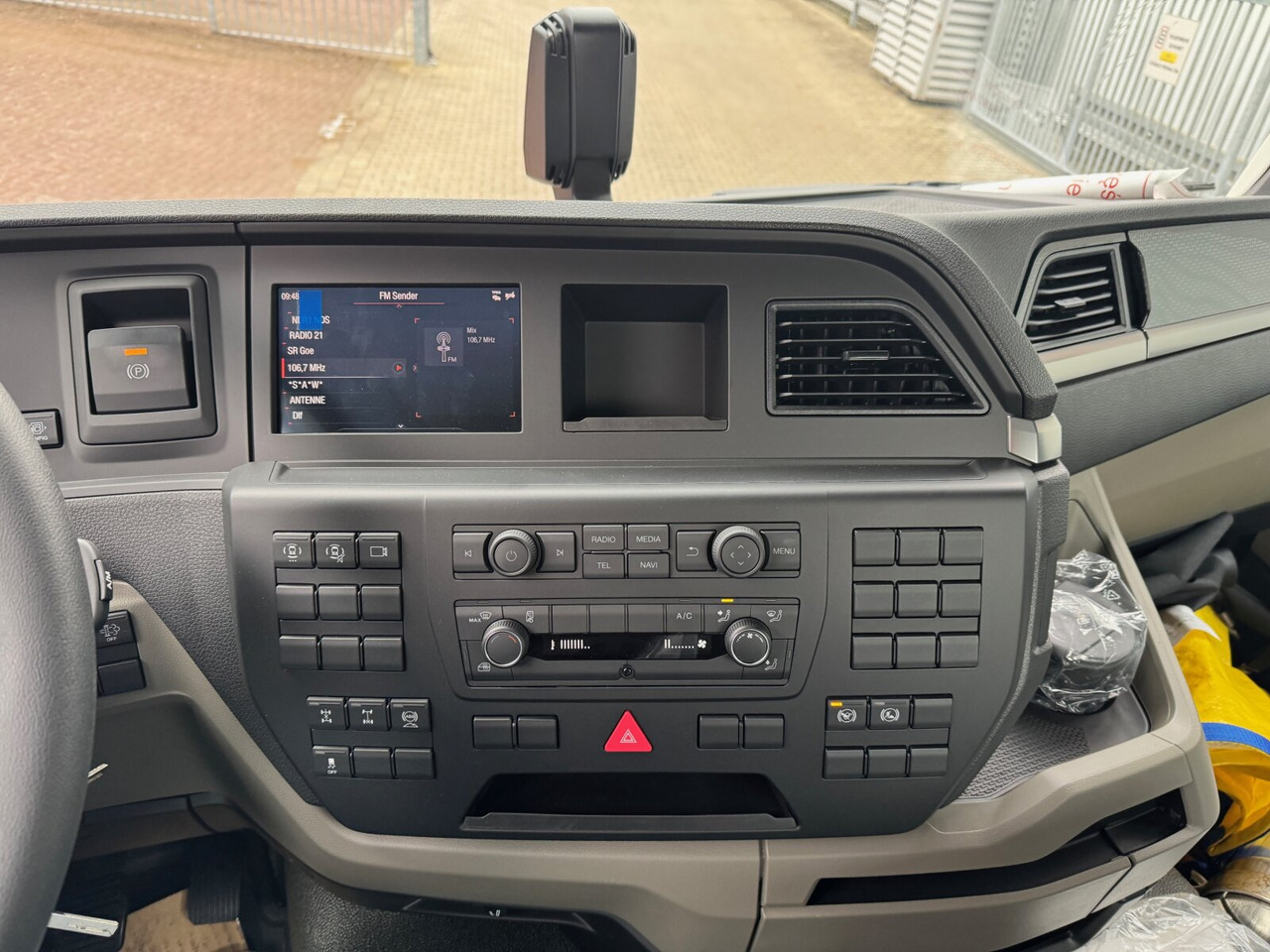 MAN TGS 33.440 BB 6x4 TGS 33.440 BB 6x4 - Camion cu cârlig: Foto 3 MAN TGS 33.440 BB 6x4 TGS 33.440 BB 6x4 - Camion cu cârlig: Foto 3