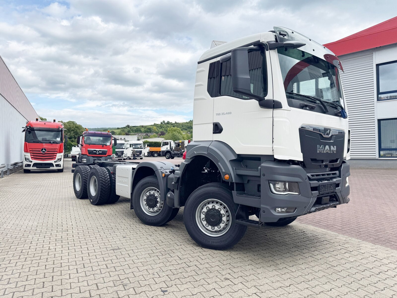 Leasing de MAN TGS 35.480 8x8 BB CH TGS 35.480 8x8 BB CH, Hohe Bauart, Nebenantrieb MAN TGS 35.480 8x8 BB CH TGS 35.480 8x8 BB CH, Hohe Bauart, Nebenantrieb: Foto 10 Leasing de MAN TGS 35.480 8x8 BB CH TGS 35.480 8x8 BB CH, Hohe Bauart, Nebenantrieb MAN TGS 35.480 8x8 BB CH TGS 35.480 8x8 BB CH, Hohe Bauart, Nebenantrieb: Foto 10