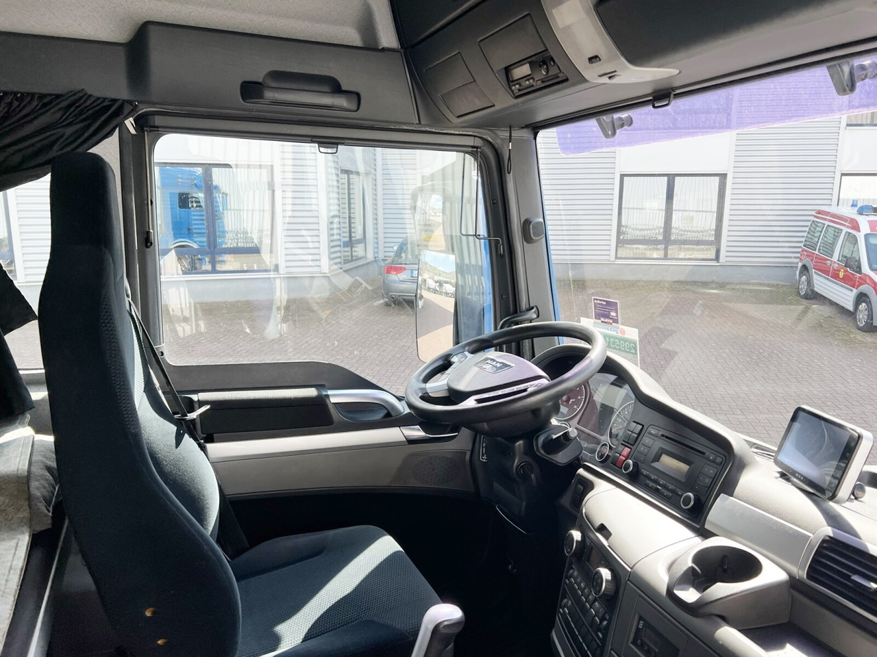 Camion transport containere/ Swap body MAN TGX 18.400 4X2 LL TGX 18.400 4X2 LL, Fahrschulausstattung, XLX-Fahrerhaus: Foto 6