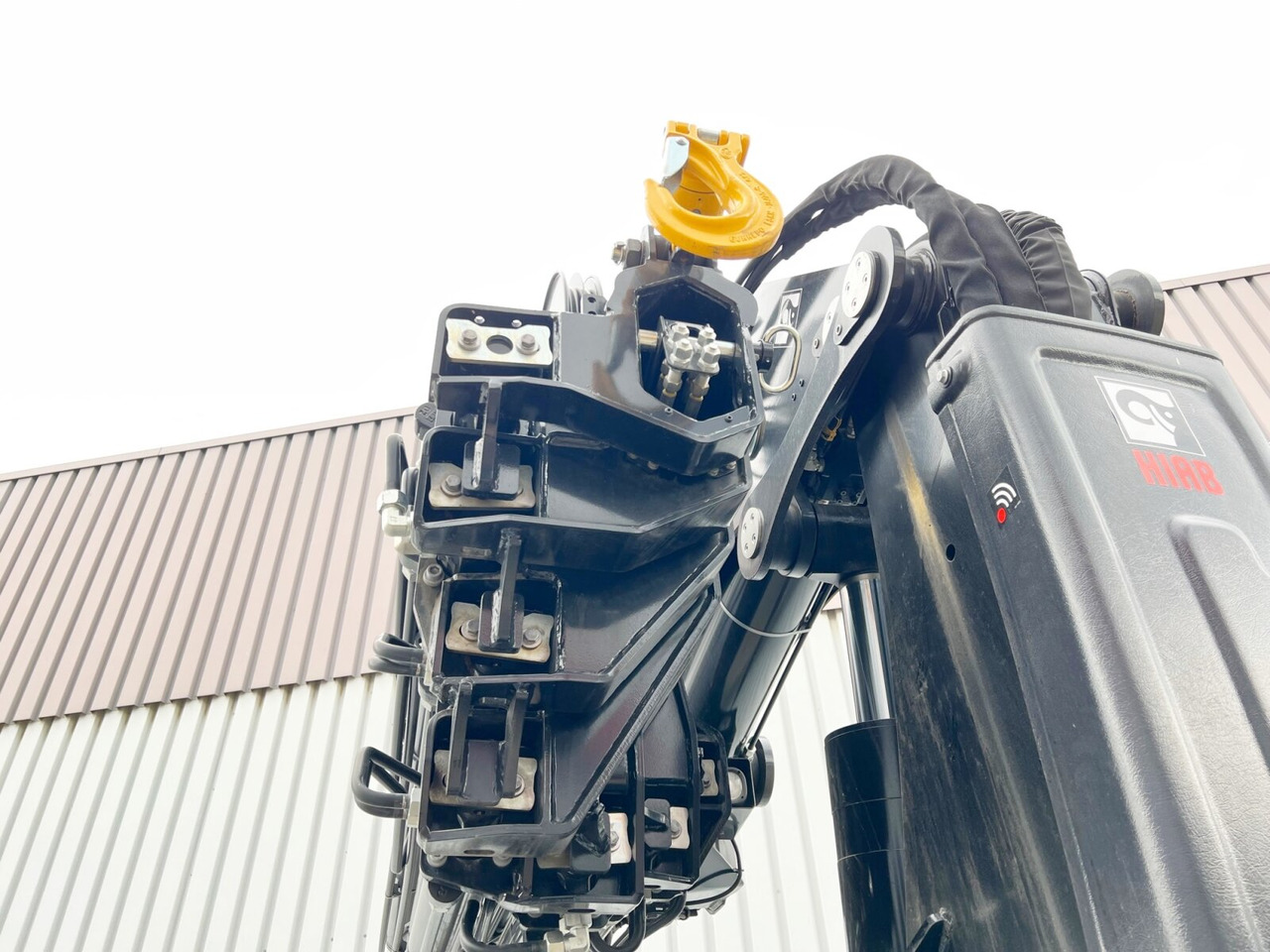 MAN TGX 26.510 6x2-4 LL CH TGX 26.510 6x2-4 LL, Kran Hiab X-HiPro 548 E-8, Lenk-/Liftachse, TwistLock 20Fuß, Funk, Retarder - Camion cu macara, Camion platformă: Foto 5 MAN TGX 26.510 6x2-4 LL CH TGX 26.510 6x2-4 LL, Kran Hiab X-HiPro 548 E-8, Lenk-/Liftachse, TwistLock 20Fuß, Funk, Retarder - Camion cu macara, Camion platformă: Foto 5