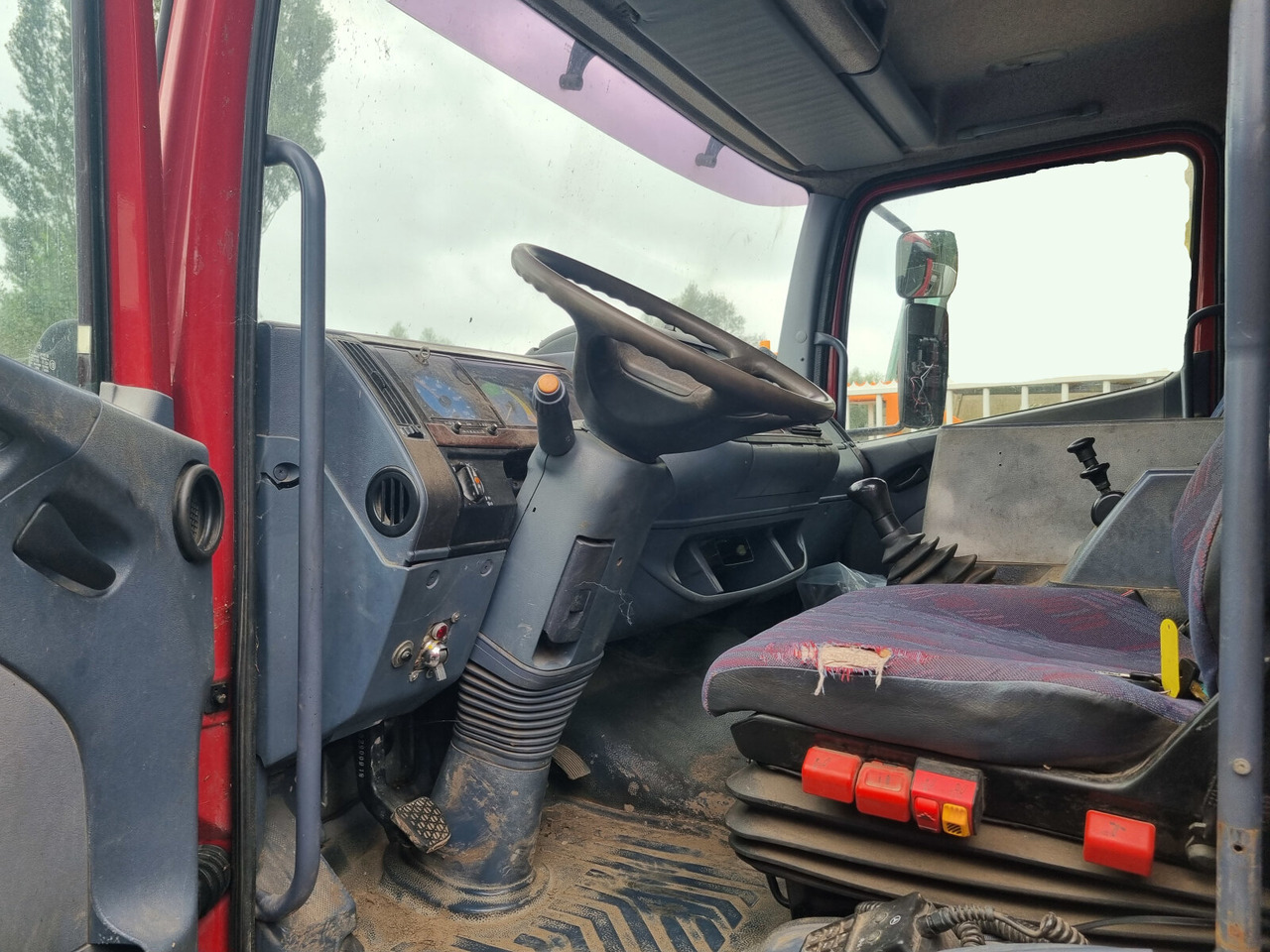 Mercedes-Benz - 1215 4x2 - Camion transport containere/ Swap body: Foto 3 Mercedes-Benz - 1215 4x2 - Camion transport containere/ Swap body: Foto 3