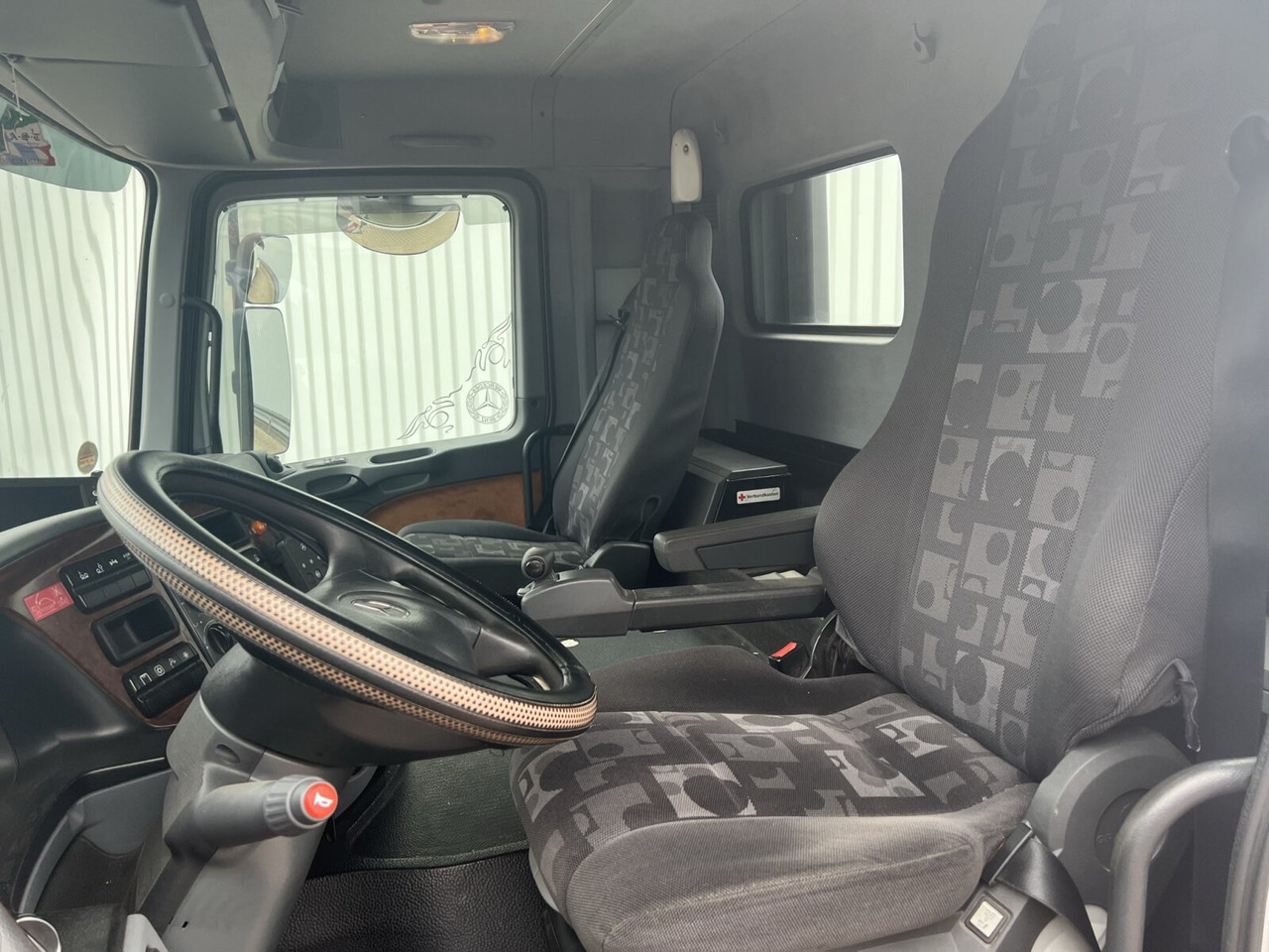 Mercedes-Benz Actros 2546 L 6x2 Actros 2546 L 6x2/48, Lift-/Lenkachse, RK 20.70 bis 7 m Container - Camion cu cârlig: Foto 3 Mercedes-Benz Actros 2546 L 6x2 Actros 2546 L 6x2/48, Lift-/Lenkachse, RK 20.70 bis 7 m Container - Camion cu cârlig: Foto 3