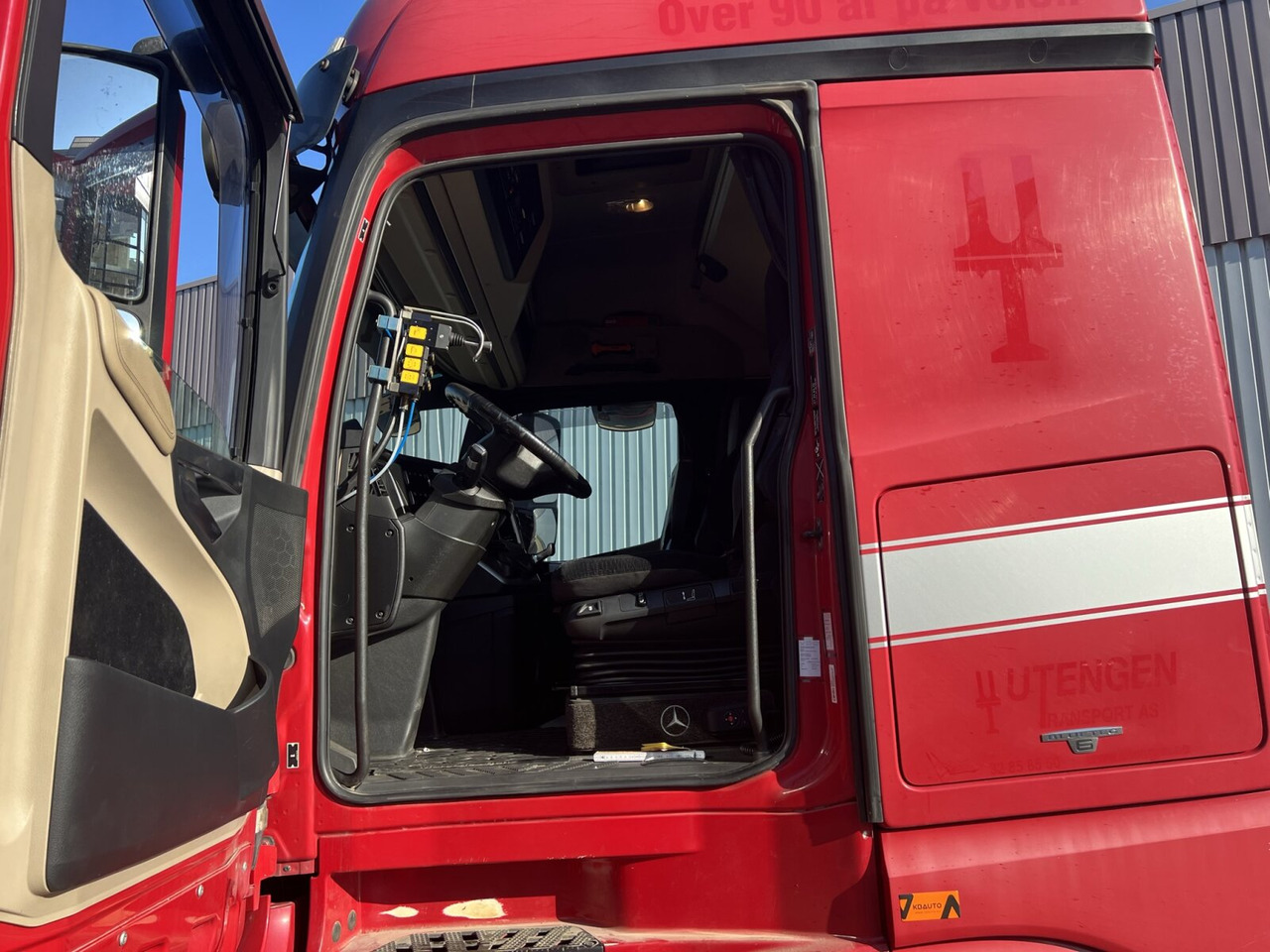 Mercedes-Benz Actros 2551 L 6x2 Actros 2551 L 6x2/46, Retarder, Liftachse, BigSpace, Bi-Xenon - Camion cu cârlig: Foto 5 Mercedes-Benz Actros 2551 L 6x2 Actros 2551 L 6x2/46, Retarder, Liftachse, BigSpace, Bi-Xenon - Camion cu cârlig: Foto 5
