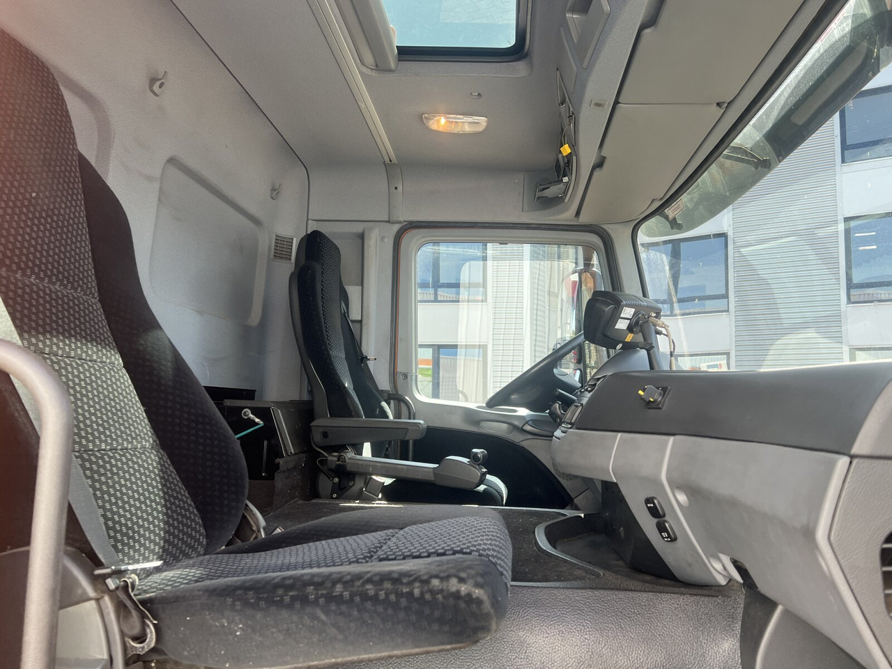 Mercedes-Benz Actros 2641/48 L 6x4 Actros 2641/48 L 6x4, Seilabroller, Haller Lotos, Zöller Schüttung - Autogunoiere: Foto 4 Mercedes-Benz Actros 2641/48 L 6x4 Actros 2641/48 L 6x4, Seilabroller, Haller Lotos, Zöller Schüttung - Autogunoiere: Foto 4