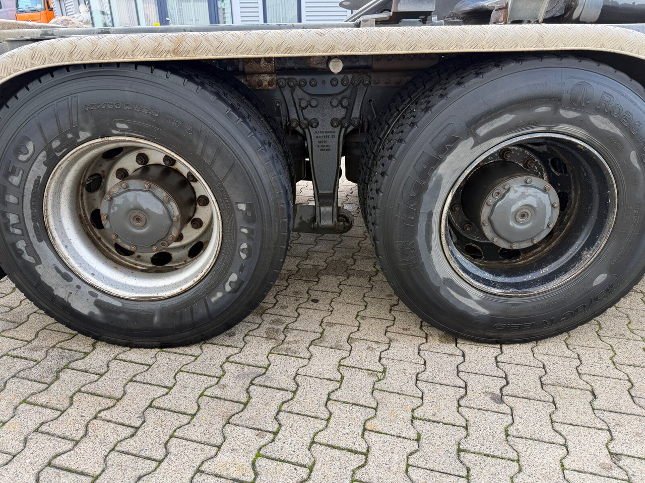 Mercedes-Benz Actros 2644 L 6x4 Actros 2644 L 6x4 - Camion şasiu: Foto 5 Mercedes-Benz Actros 2644 L 6x4 Actros 2644 L 6x4 - Camion şasiu: Foto 5