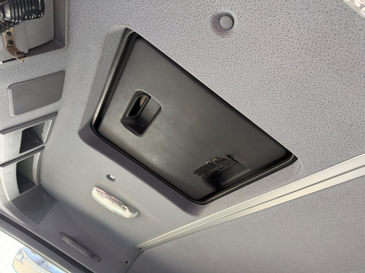 Mercedes-Benz Actros 2644 L 6x4 Actros 2644 L 6x4 - Camion şasiu: Foto 3 Mercedes-Benz Actros 2644 L 6x4 Actros 2644 L 6x4 - Camion şasiu: Foto 3