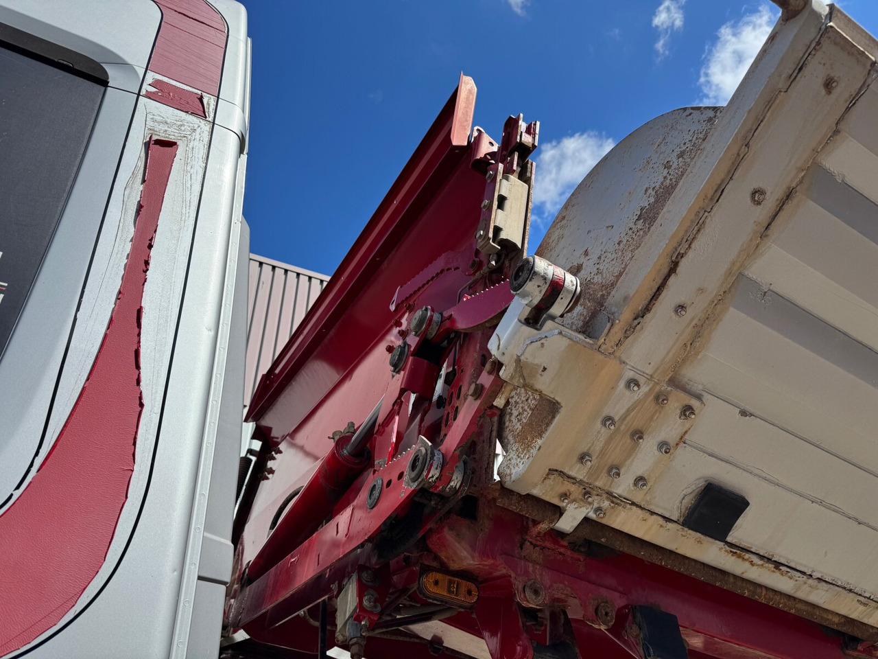 Mercedes-Benz Actros 2648 LK 6x4 Actros 2648 LK 6x4, Retarder, Bordmatik, Bi-Xenon - Camion basculantă: Foto 2 Mercedes-Benz Actros 2648 LK 6x4 Actros 2648 LK 6x4, Retarder, Bordmatik, Bi-Xenon - Camion basculantă: Foto 2