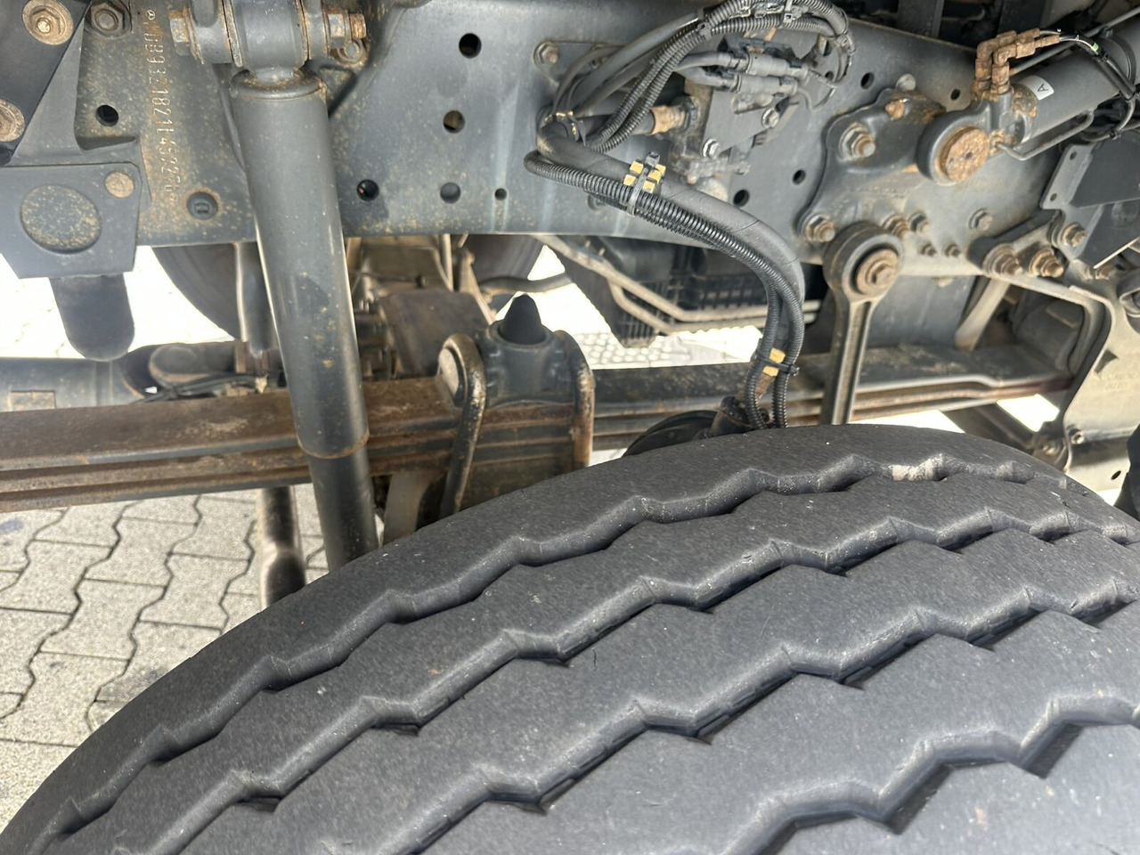 Mercedes-Benz Actros 3348 AK 6x6 Actros 3348 AK 6x6, Bordmatik links - Camion basculantă: Foto 3 Mercedes-Benz Actros 3348 AK 6x6 Actros 3348 AK 6x6, Bordmatik links - Camion basculantă: Foto 3