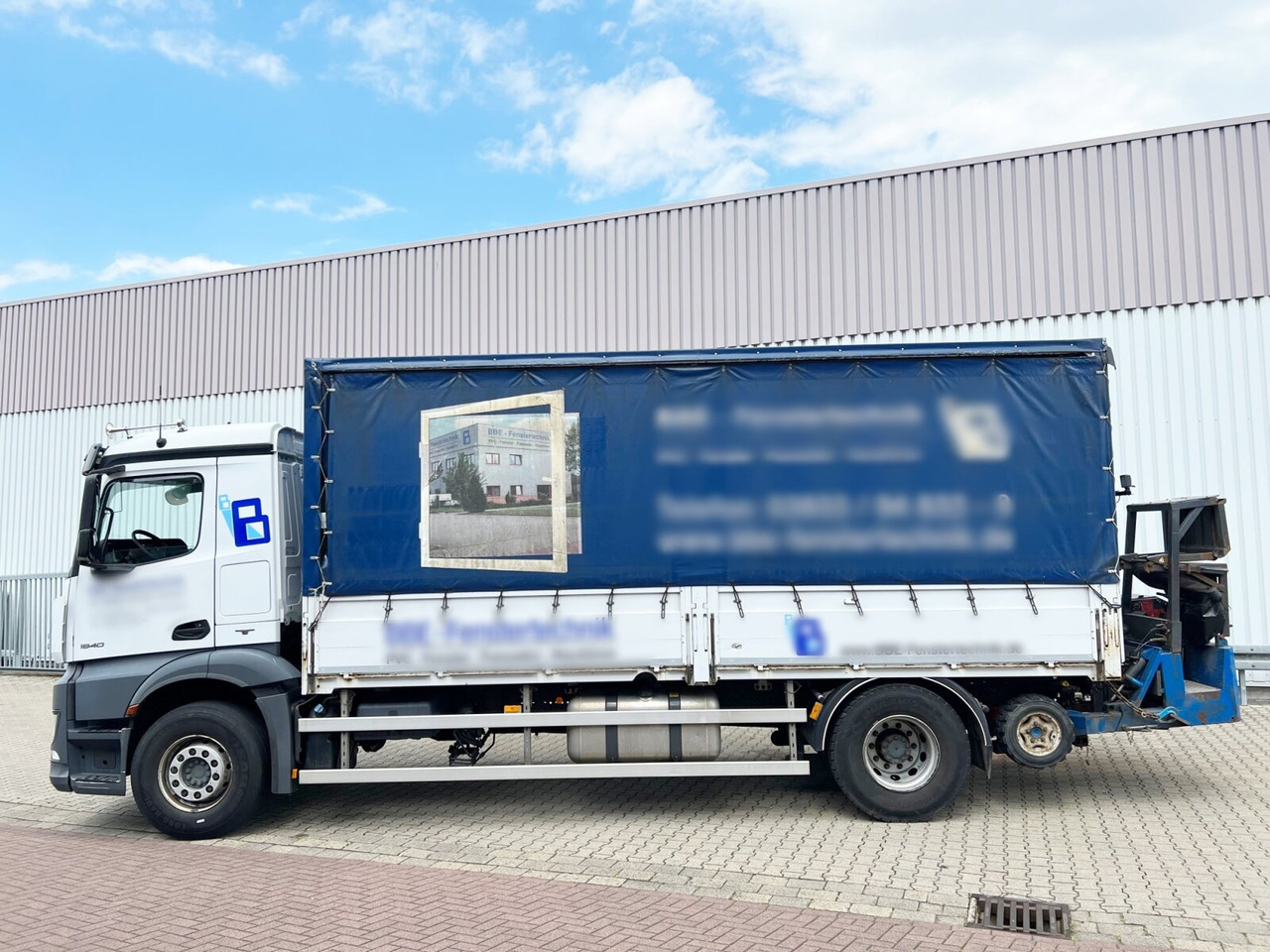 Mercedes-Benz Antos 1840 L 4x2 Antos 1840 L 4x2, Aufnahme für Mitnahmestapler - Camion cu prelată: Foto 1 Mercedes-Benz Antos 1840 L 4x2 Antos 1840 L 4x2, Aufnahme für Mitnahmestapler - Camion cu prelată: Foto 1