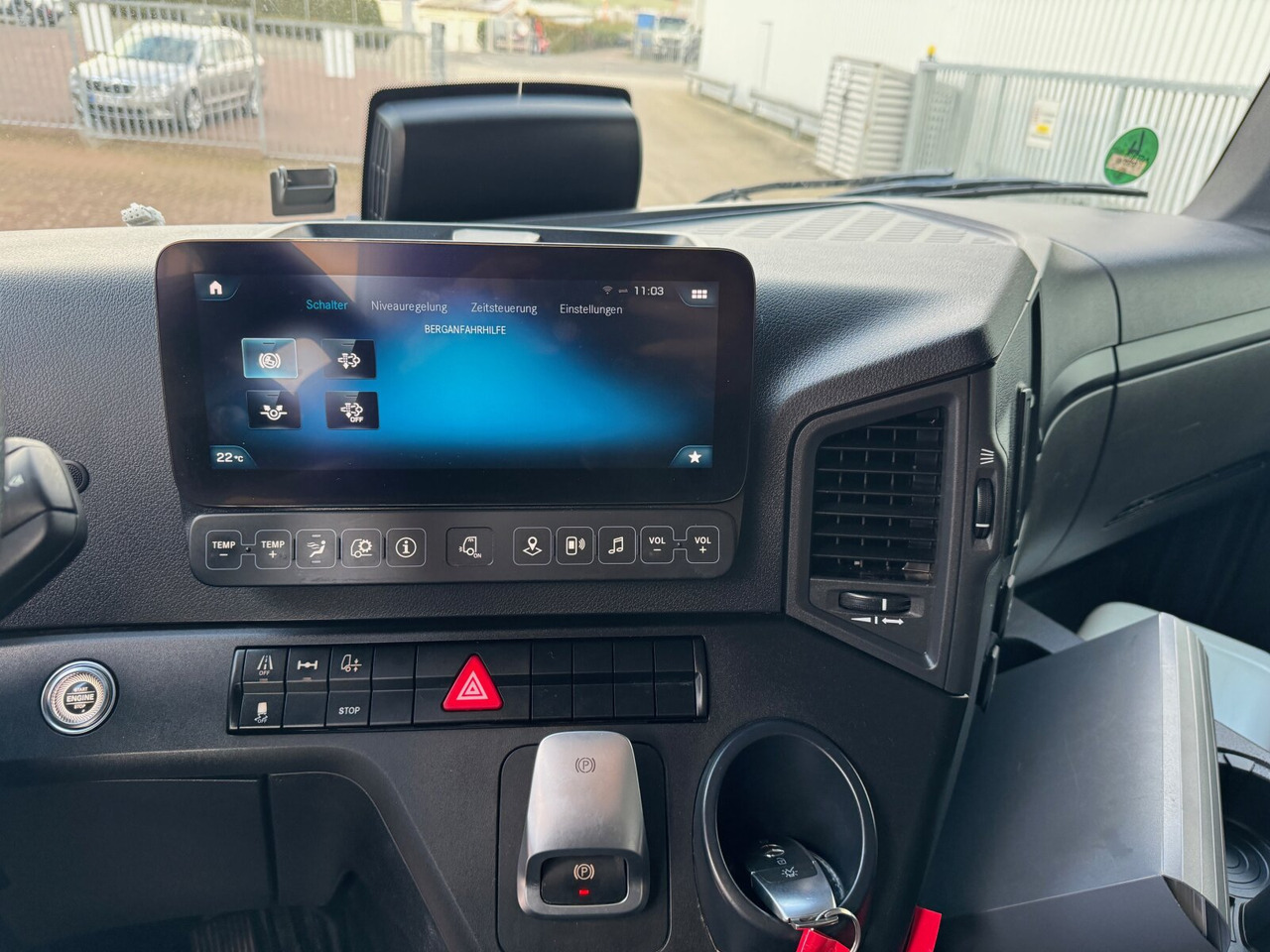 Mercedes-Benz Arocs 1840 L 4x2 Arocs 1840 L 4x2, MultimediaCockpit, Navi - Camion transport auto: Foto 3 Mercedes-Benz Arocs 1840 L 4x2 Arocs 1840 L 4x2, MultimediaCockpit, Navi - Camion transport auto: Foto 3