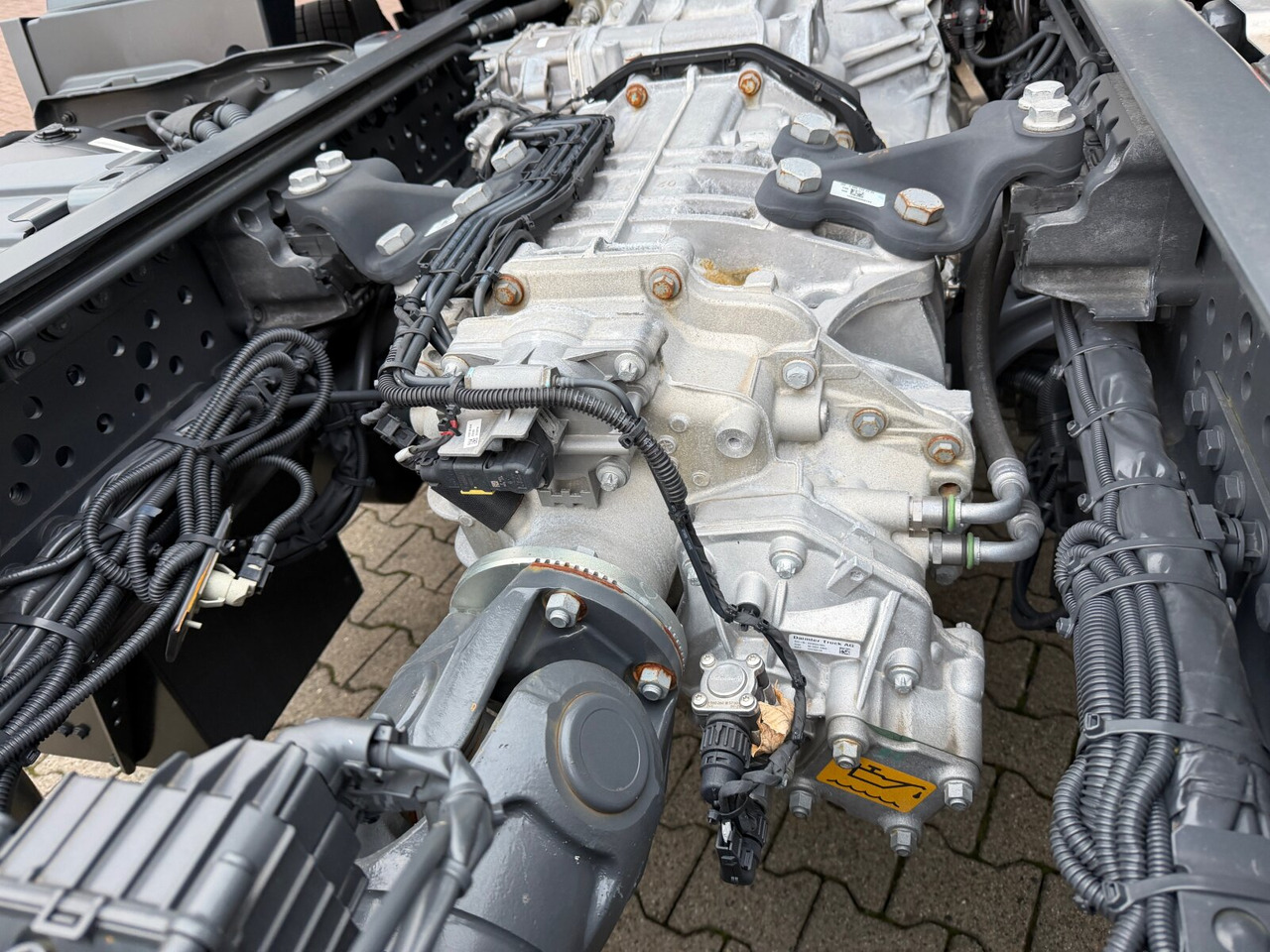 Mercedes-Benz Arocs 2542 L 6x2/4 Arocs 2542/45 L 6x2/4, Vorlauflenk-/liftachse, Navi, MultimediaCockpit - Camion container de gunoi: Foto 2 Mercedes-Benz Arocs 2542 L 6x2/4 Arocs 2542/45 L 6x2/4, Vorlauflenk-/liftachse, Navi, MultimediaCockpit - Camion container de gunoi: Foto 2