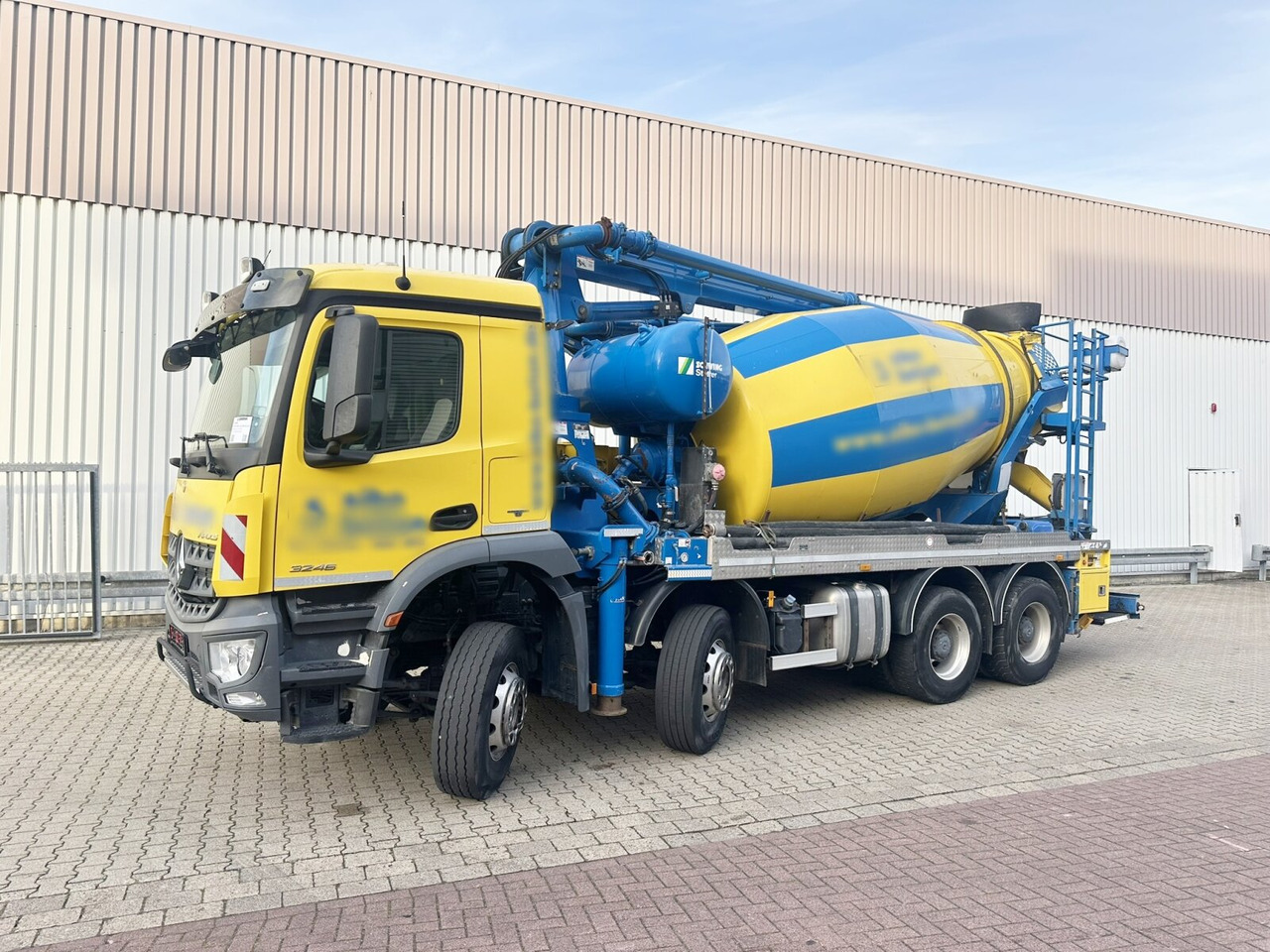 Autopompă de beton Mercedes-Benz Arocs 3246 B 8x4 Stetter Mischer 7m³, Pumpe 25m Arocs 3246 B 8x4 Stetter Mischer 7m³, Pumpe 25m: Foto 13 Autopompă de beton Mercedes-Benz Arocs 3246 B 8x4 Stetter Mischer 7m³, Pumpe 25m Arocs 3246 B 8x4 Stetter Mischer 7m³, Pumpe 25m: Foto 13