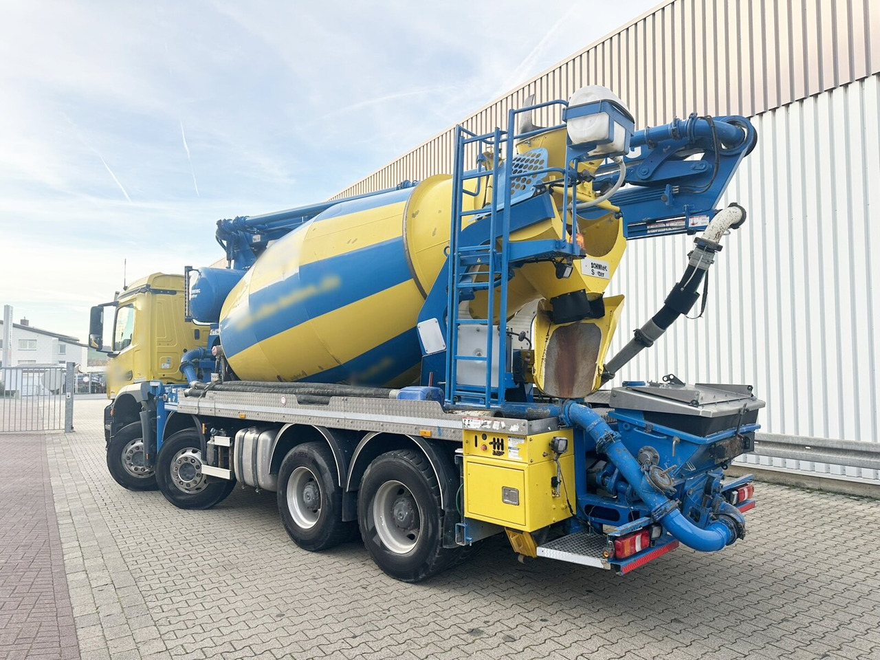 Autopompă de beton Mercedes-Benz Arocs 3246 B 8x4 Stetter Mischer 7m³, Pumpe 25m Arocs 3246 B 8x4 Stetter Mischer 7m³, Pumpe 25m: Foto 12 Autopompă de beton Mercedes-Benz Arocs 3246 B 8x4 Stetter Mischer 7m³, Pumpe 25m Arocs 3246 B 8x4 Stetter Mischer 7m³, Pumpe 25m: Foto 12