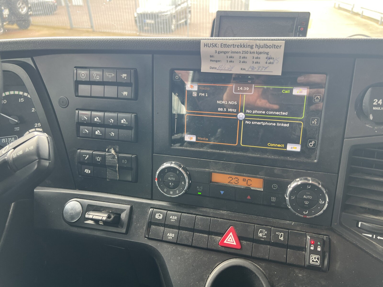 Mercedes-Benz Arocs 3253 K 8x4/4 Arocs 3253 K 8x4/4, Retarder, Motorabtrieb - Camion cu cârlig: Foto 3 Mercedes-Benz Arocs 3253 K 8x4/4 Arocs 3253 K 8x4/4, Retarder, Motorabtrieb - Camion cu cârlig: Foto 3