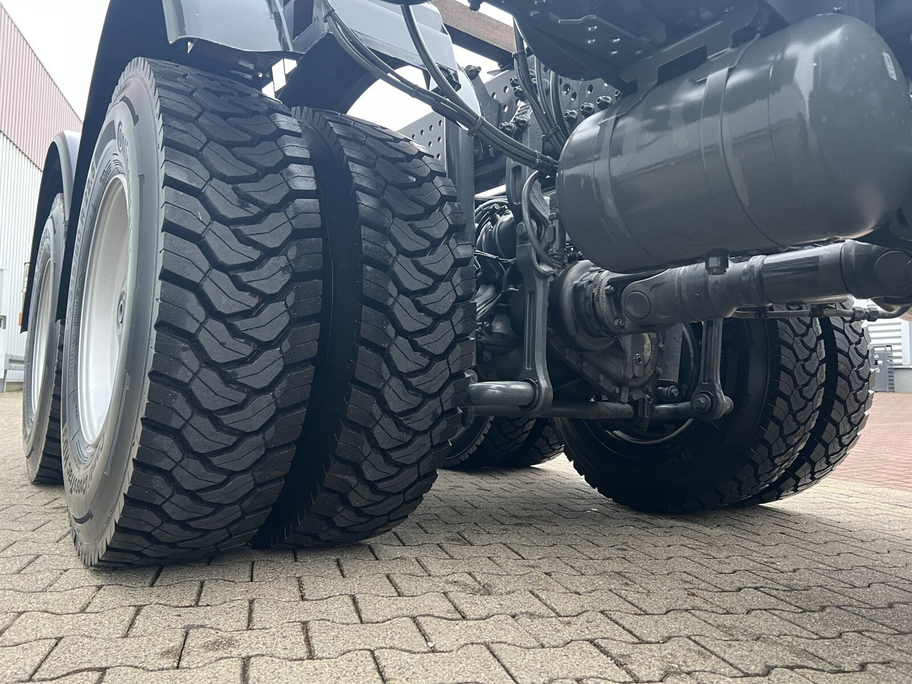 Mercedes-Benz Arocs 3340/46 A 6x6 Arocs 3340/46 A 6x6, Grounder - Camion şasiu: Foto 4 Mercedes-Benz Arocs 3340/46 A 6x6 Arocs 3340/46 A 6x6, Grounder - Camion şasiu: Foto 4