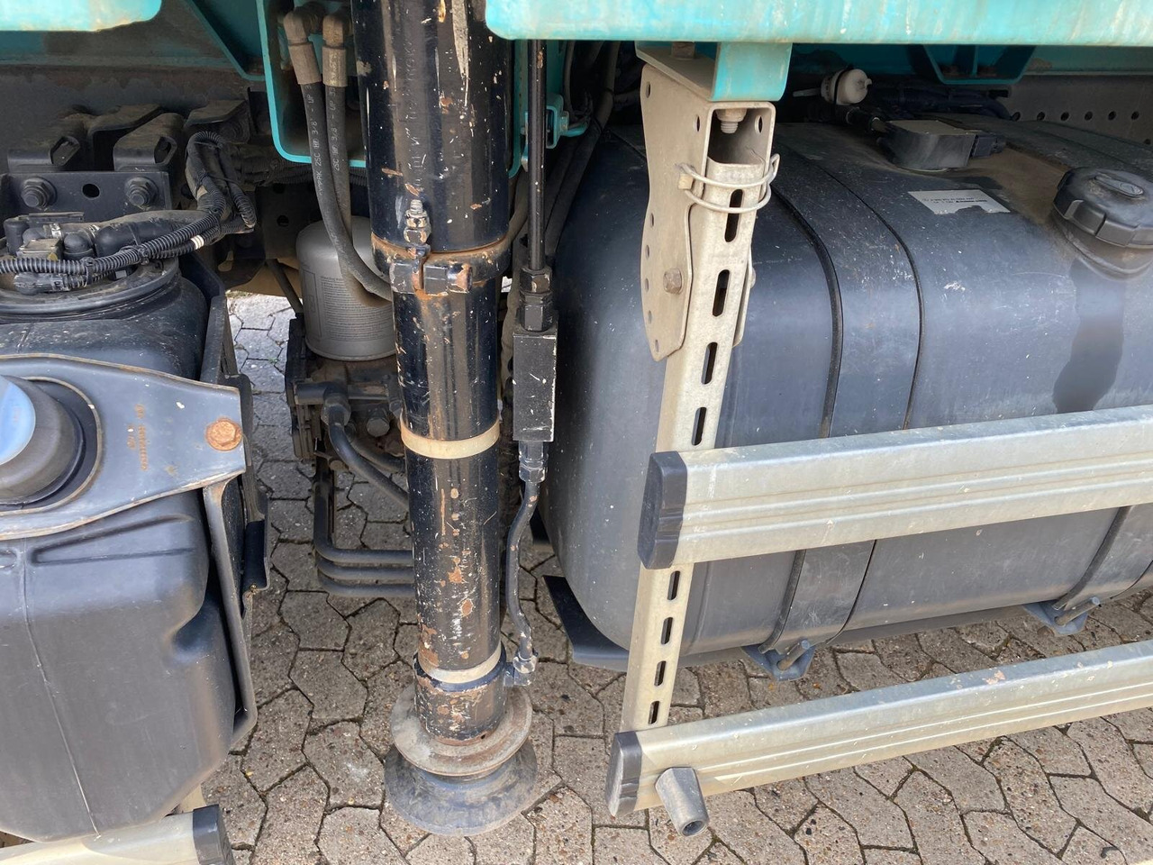 Mercedes-Benz Arocs 4151 K 8x4 Arocs 4151 K 8x4, Fassi Heckkran F 365 RA. 2.26 E Dynamic Funk - Camion cu macara, Camion platformă: Foto 5 Mercedes-Benz Arocs 4151 K 8x4 Arocs 4151 K 8x4, Fassi Heckkran F 365 RA. 2.26 E Dynamic Funk - Camion cu macara, Camion platformă: Foto 5