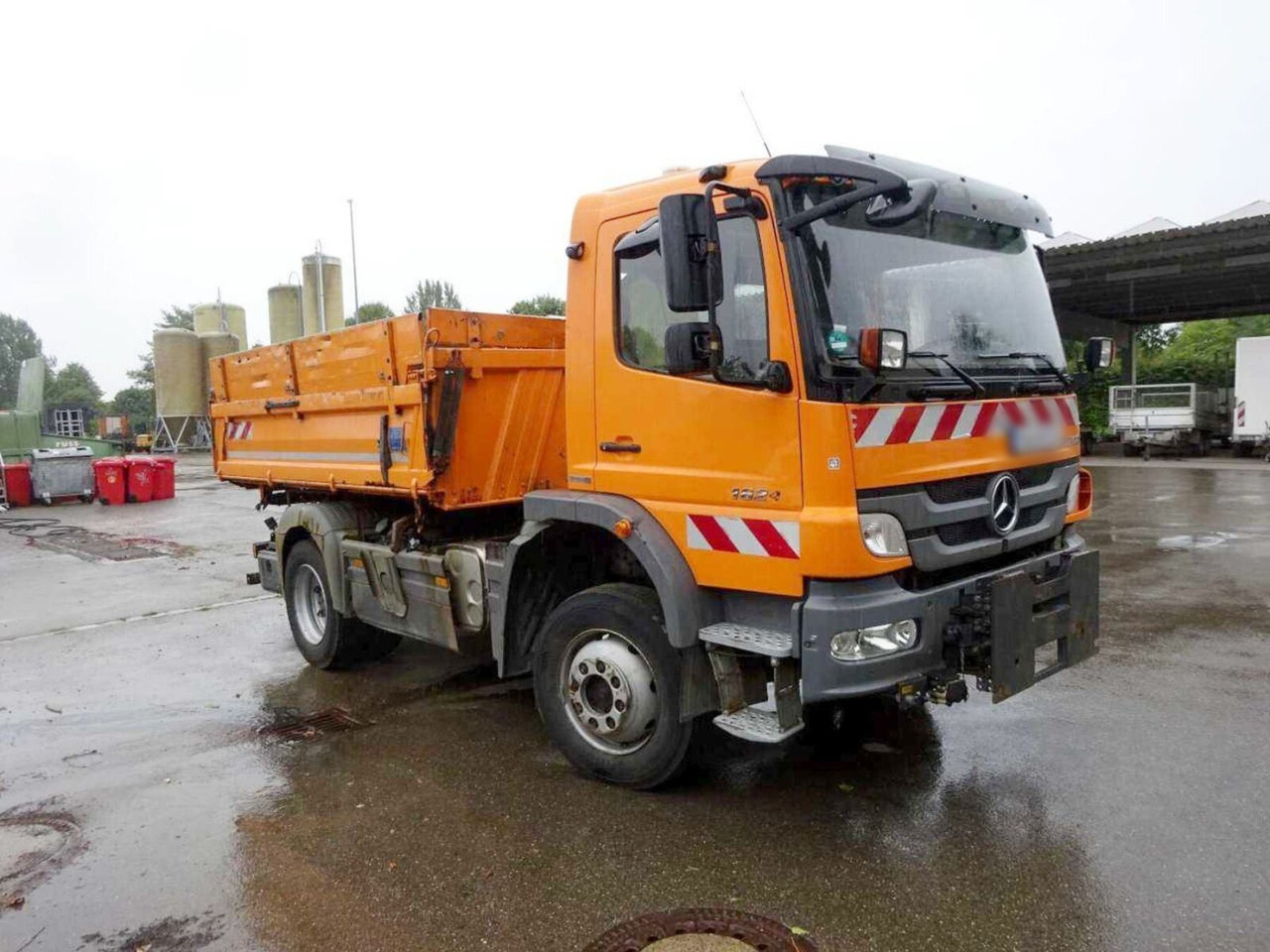 Mercedes-Benz Atego 1624 AK 4x4 Atego 1624 AK 4x4, AT-Motor, Winterdienstausstattung - Camion basculantă, Camion cu macara: Foto 2 Mercedes-Benz Atego 1624 AK 4x4 Atego 1624 AK 4x4, AT-Motor, Winterdienstausstattung - Camion basculantă, Camion cu macara: Foto 2