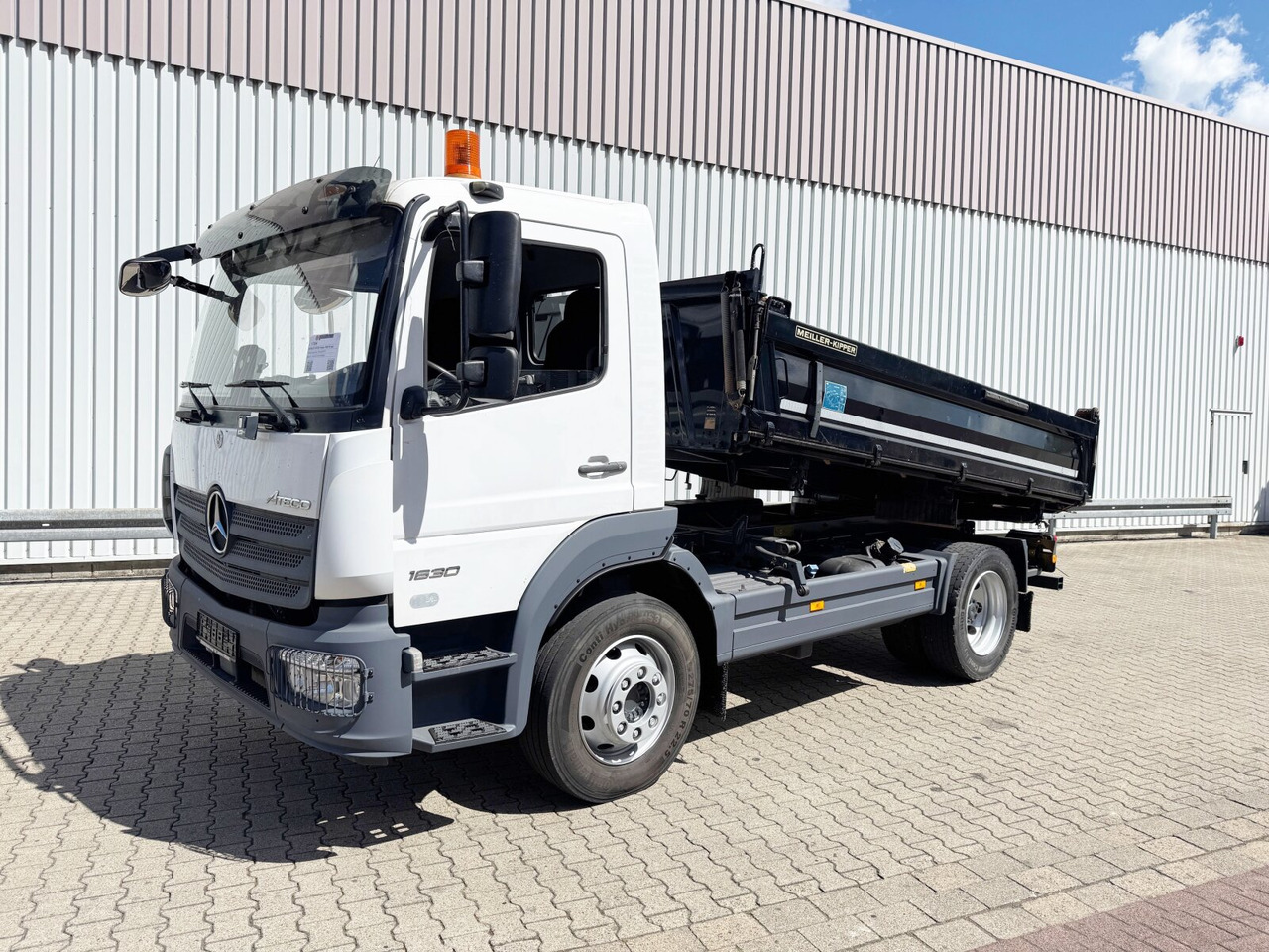 Mercedes-Benz Atego 1630 K 4x2 Atego 1630 K 4x2, 2x AHK - Camion basculantă: Foto 1 Mercedes-Benz Atego 1630 K 4x2 Atego 1630 K 4x2, 2x AHK - Camion basculantă: Foto 1