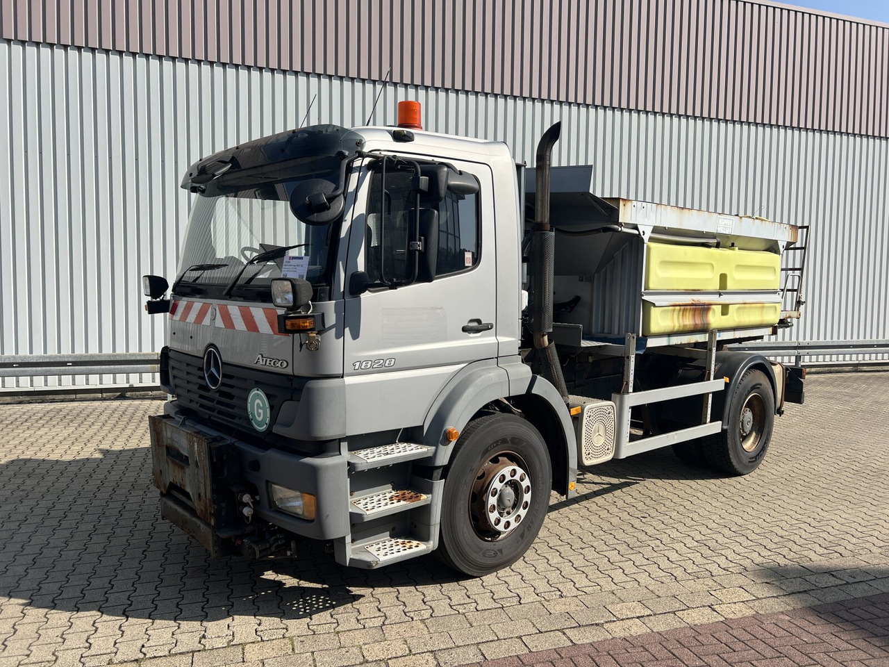 Mercedes-Benz Atego 1828 L 4x2 Atego 1828 L 4x2, Rechtslenker, Winterdienstaustattung - Camion şasiu: Foto 1 Mercedes-Benz Atego 1828 L 4x2 Atego 1828 L 4x2, Rechtslenker, Winterdienstaustattung - Camion şasiu: Foto 1