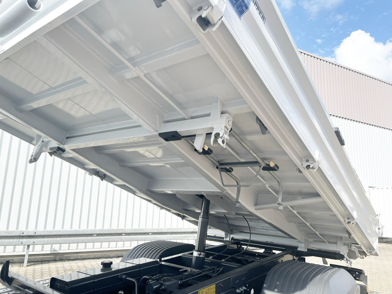 Camion basculantă Mercedes-Benz Atego 818/23 K 4x2 Atego 818/23 K 4x2, 2x AHK, Meiller-Kipper, mehrfach Vorhanden!: Foto 11