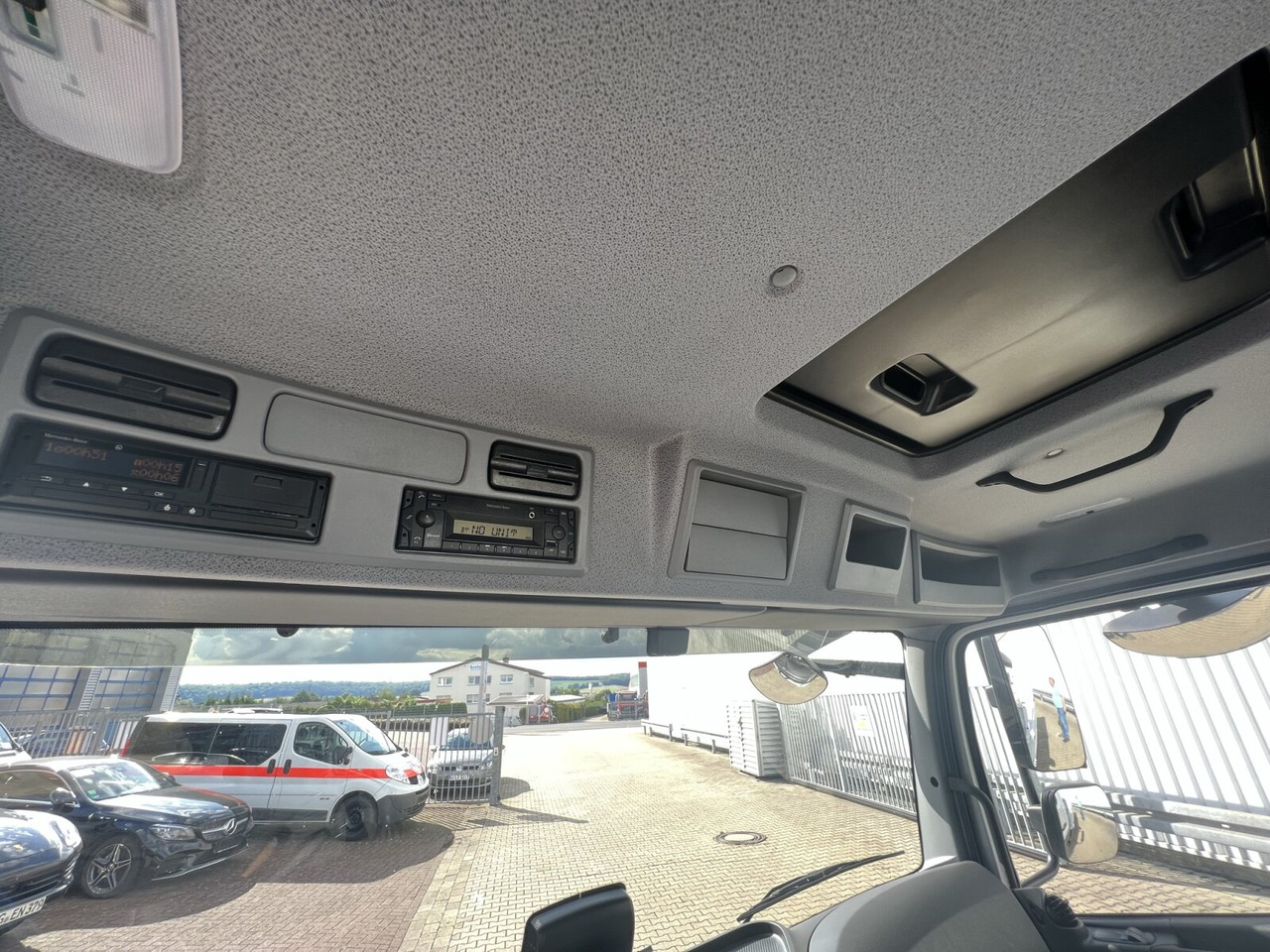 Mercedes-Benz Atego 818/23 K 4x2 Atego 818/23 K 4x2, mehrfach Vorhanden! - Camion şasiu: Foto 2 Mercedes-Benz Atego 818/23 K 4x2 Atego 818/23 K 4x2, mehrfach Vorhanden! - Camion şasiu: Foto 2