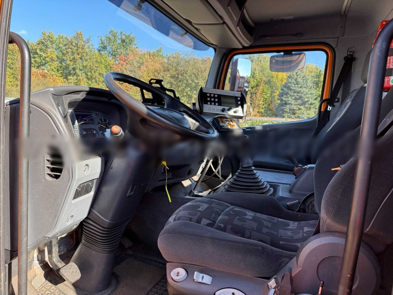 Mercedes-Benz Axor 1824 L 4x2 Axor 1824 L 4x2, Motorabtrieb, Winterdienstausstattung - Camion cu cârlig: Foto 5 Mercedes-Benz Axor 1824 L 4x2 Axor 1824 L 4x2, Motorabtrieb, Winterdienstausstattung - Camion cu cârlig: Foto 5
