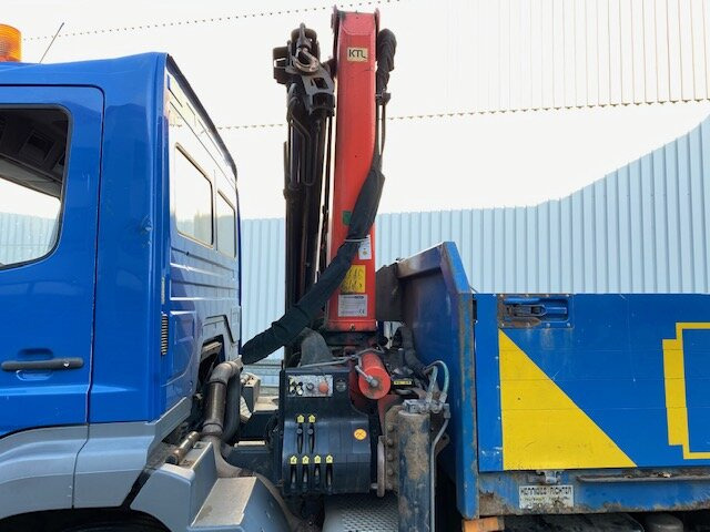 Mercedes-Benz Axor 1828 L 4x2 Axor 1828 L 4x2 mit Kran Palfinger PK 9501, Funk - Camion cu macara, Camion platformă: Foto 3 Mercedes-Benz Axor 1828 L 4x2 Axor 1828 L 4x2 mit Kran Palfinger PK 9501, Funk - Camion cu macara, Camion platformă: Foto 3