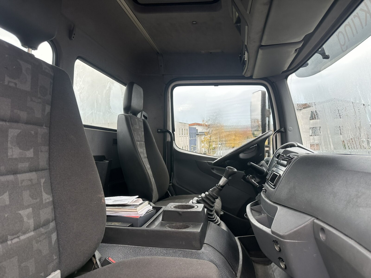 Mercedes-Benz Axor 2629 K 6x4 Axor 2629 K 6x4, PTO, Steel, Manual, 6-Zylinder - Camion şasiu: Foto 3 Mercedes-Benz Axor 2629 K 6x4 Axor 2629 K 6x4, PTO, Steel, Manual, 6-Zylinder - Camion şasiu: Foto 3