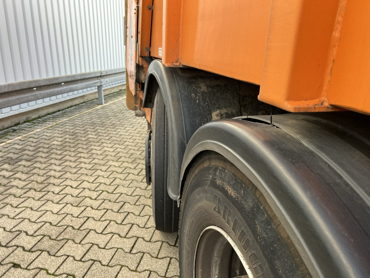 Autogunoiere pentru transport de deşeurilor Mercedes-Benz Econic 2633 L 6x2/4 NLA Econic 2633 L 6x2/4 NLA, Lenkachse, Zöller Medium XL, Zöller-Schüttung: Foto 13
