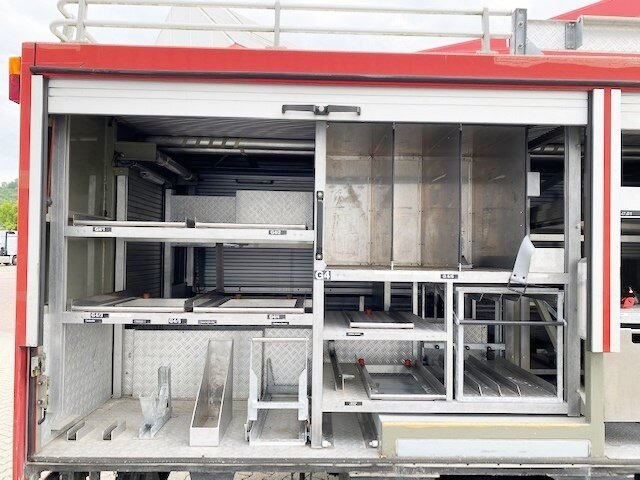 Mercedes-Benz LK 814 F 4x2 LK 814 F 4x2, Ziegler RW1, 6-Zylinder Motor - Autospeciala de stins incendii: Foto 3 Mercedes-Benz LK 814 F 4x2 LK 814 F 4x2, Ziegler RW1, 6-Zylinder Motor - Autospeciala de stins incendii: Foto 3