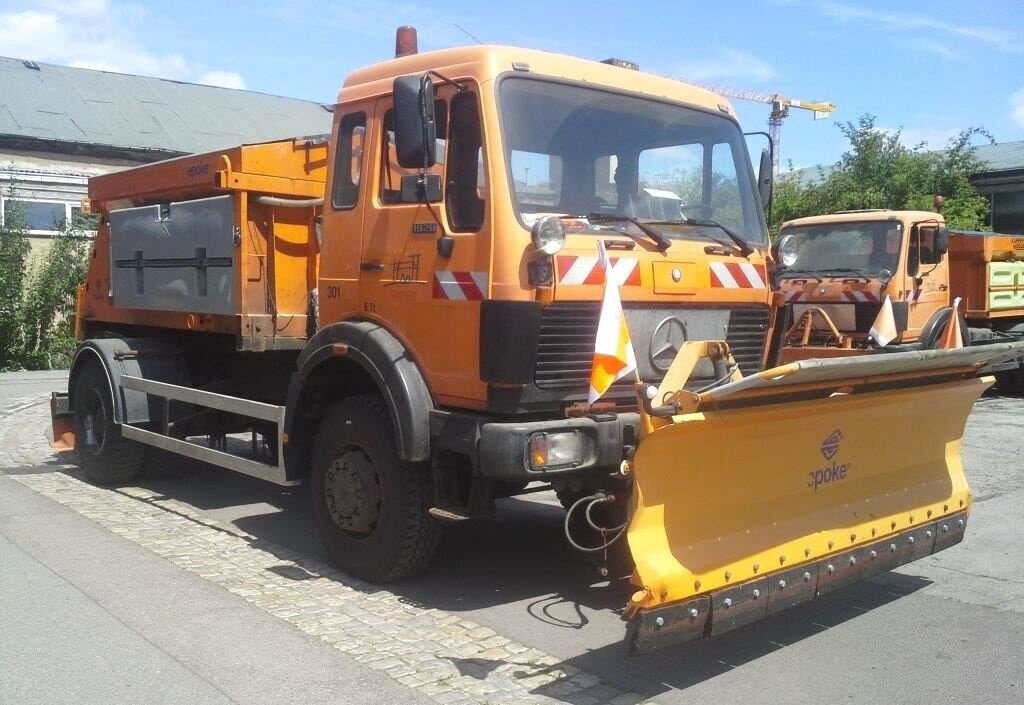 Mercedes-Benz NG 1928 A 4x4 NG 1928 A 4x4, V8-Motor, Winterdienstaustattung - Camion şasiu: Foto 2 Mercedes-Benz NG 1928 A 4x4 NG 1928 A 4x4, V8-Motor, Winterdienstaustattung - Camion şasiu: Foto 2
