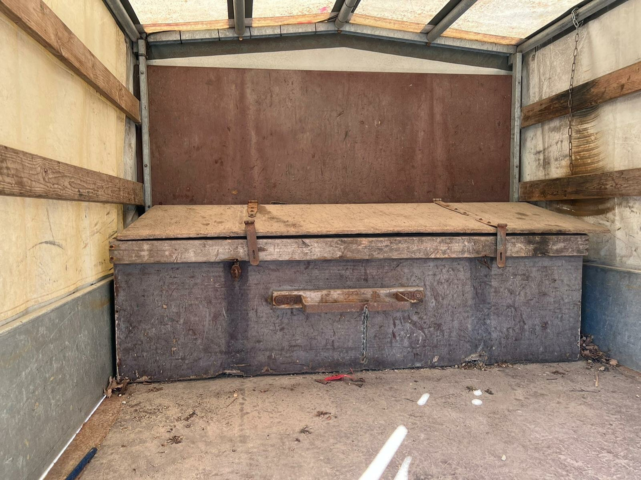 Autoutilitară cu prelată, Autoutilitară cabină dublă Mercedes-Benz Sprinter 209 CDI 4x2 Doka Sprinter 209 CDI 4x2 Doka: Foto 11 Autoutilitară cu prelată, Autoutilitară cabină dublă Mercedes-Benz Sprinter 209 CDI 4x2 Doka Sprinter 209 CDI 4x2 Doka: Foto 11